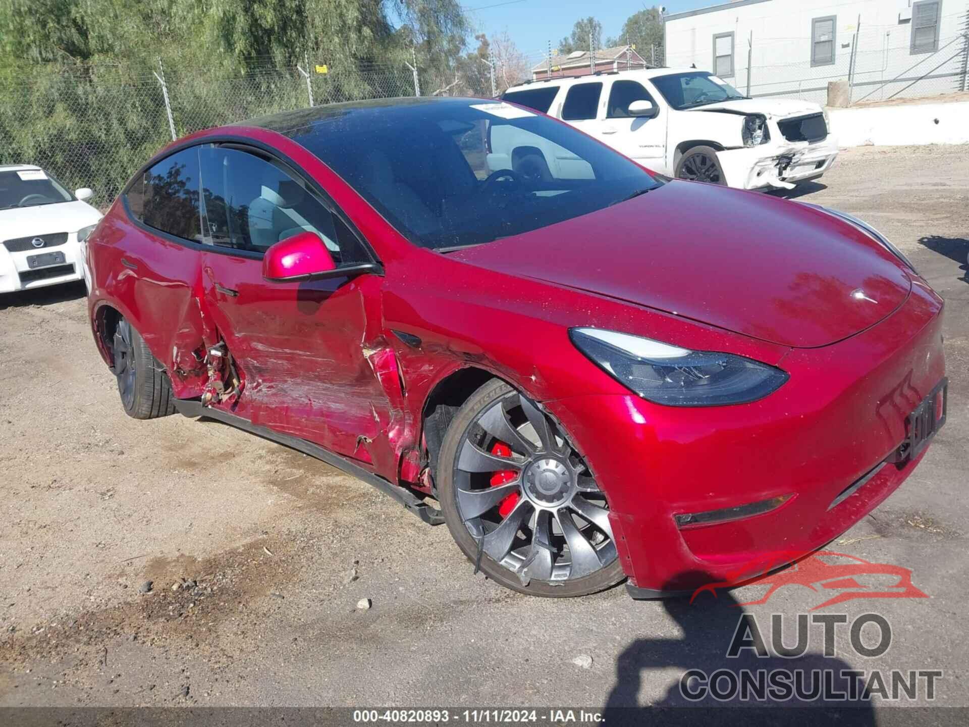 TESLA MODEL Y 2024 - 7SAYGDEF2RF049253