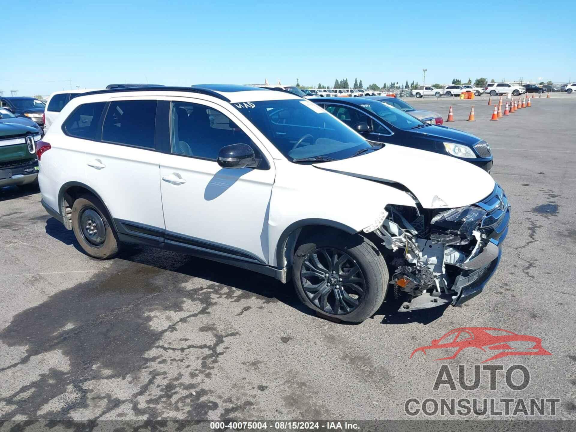 MITSUBISHI OUTLANDER 2018 - JA4AD3A32JZ022513