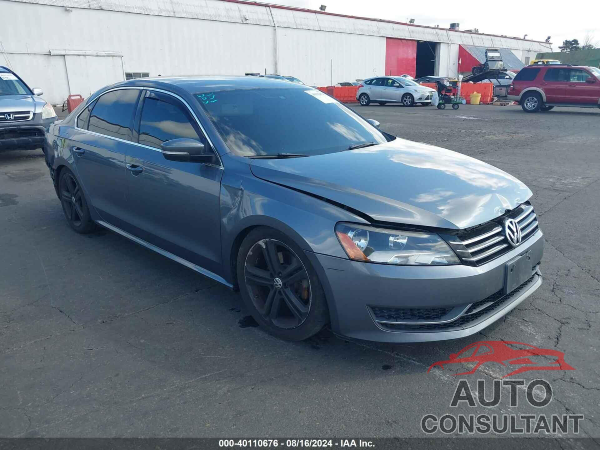 VOLKSWAGEN PASSAT 2014 - 1VWBP7A30EC008575