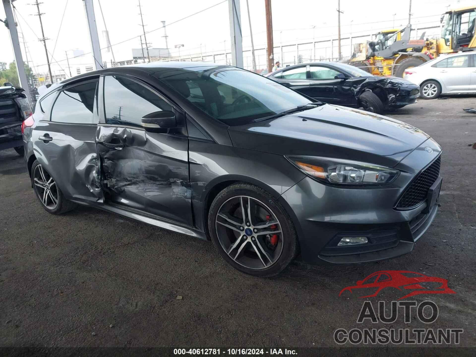 FORD FOCUS ST 2018 - 1FADP3L95JL293358