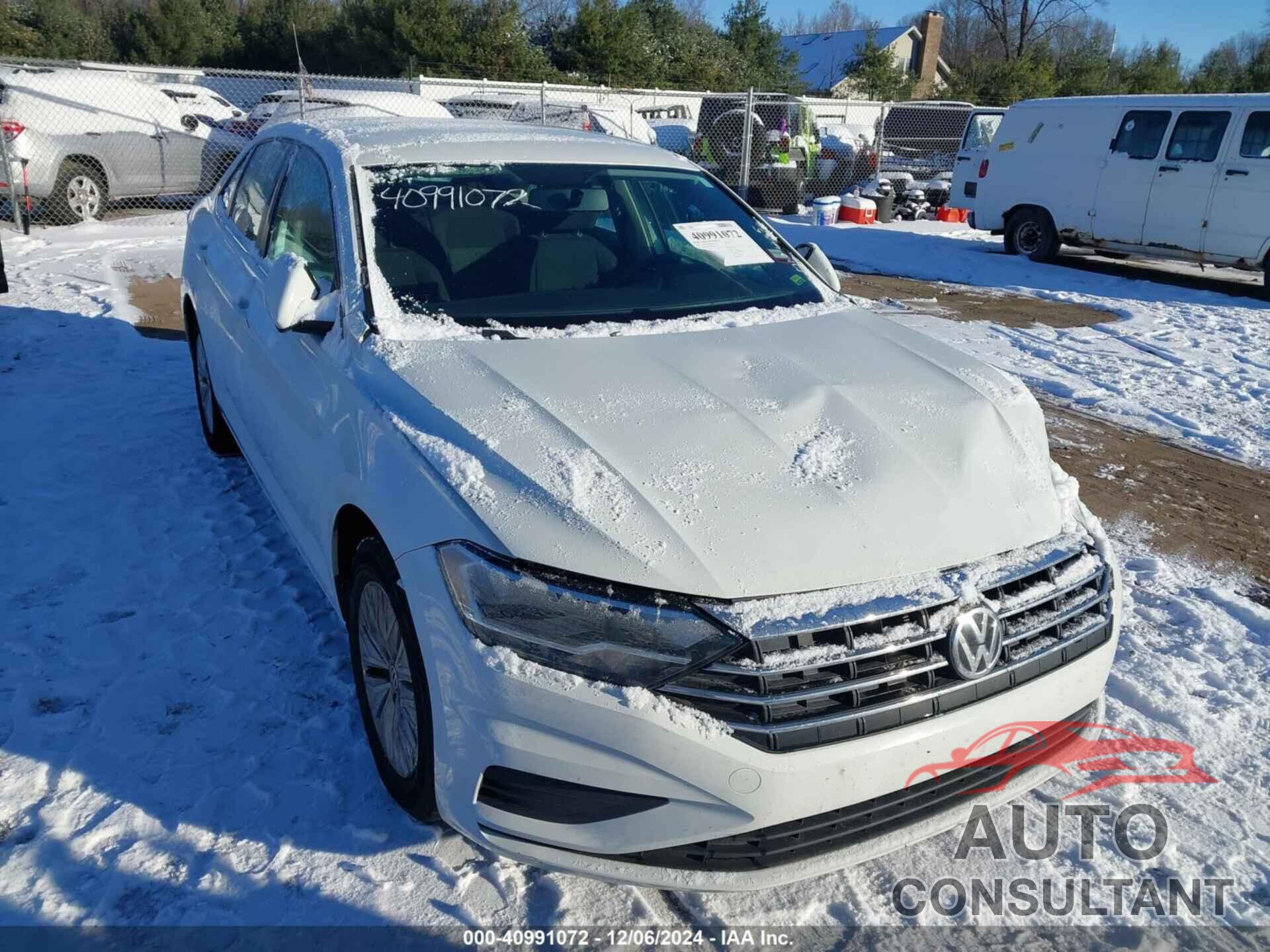 VOLKSWAGEN JETTA 2019 - 3VWN57BU4KM160735