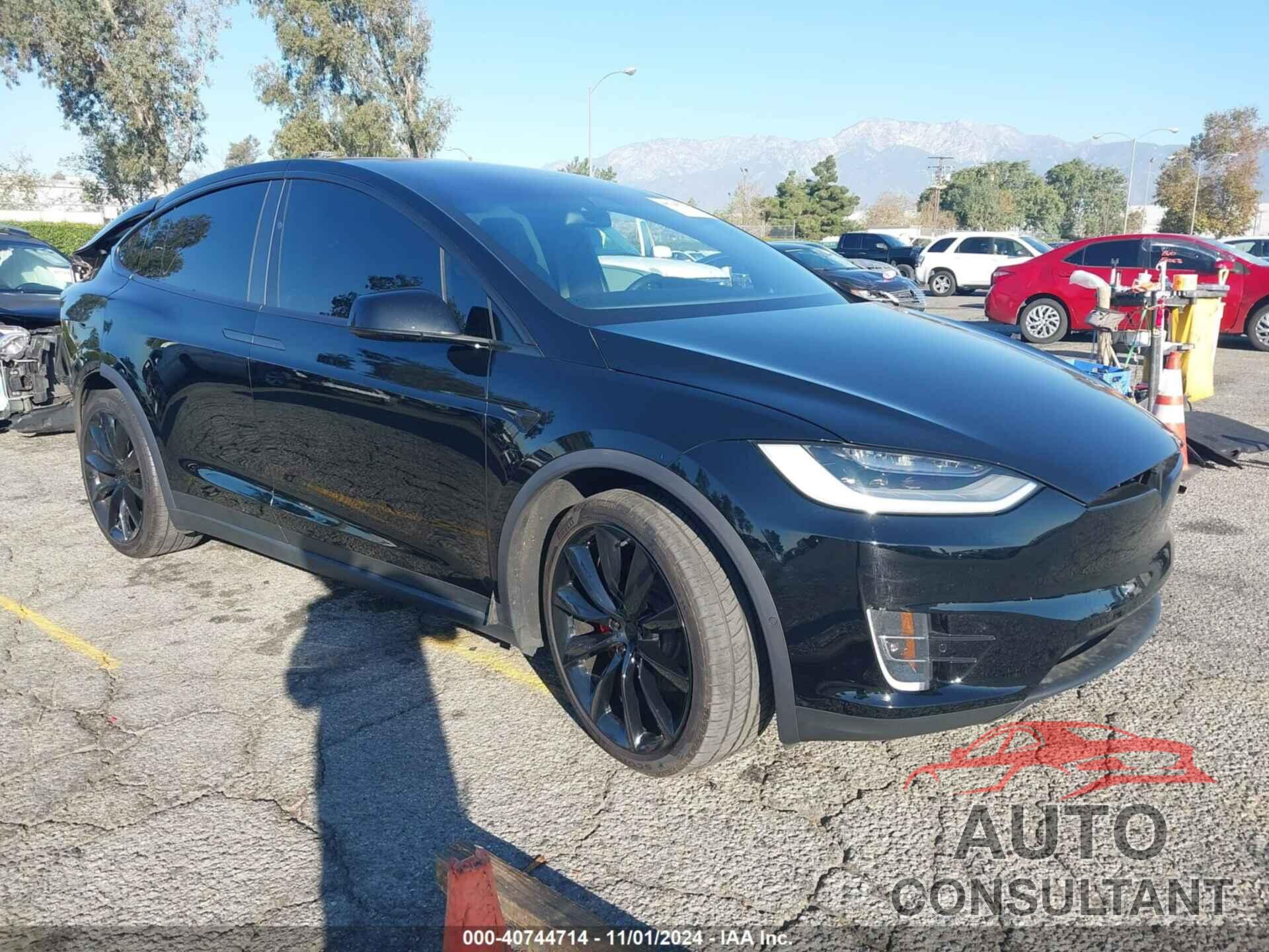 TESLA MODEL X 2020 - 5YJXCDE26LF239727