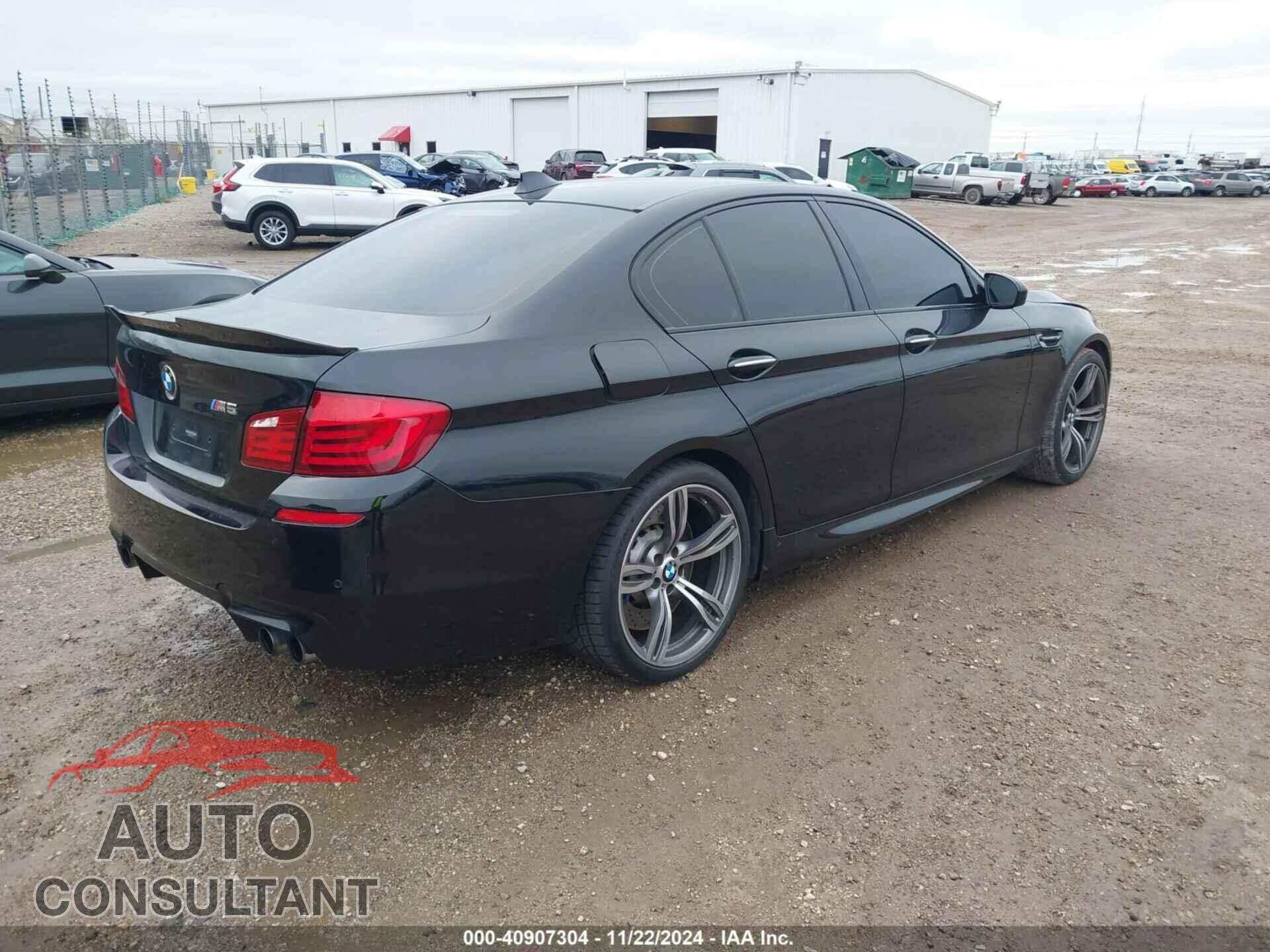 BMW M5 2013 - WBSFV9C51DD095750