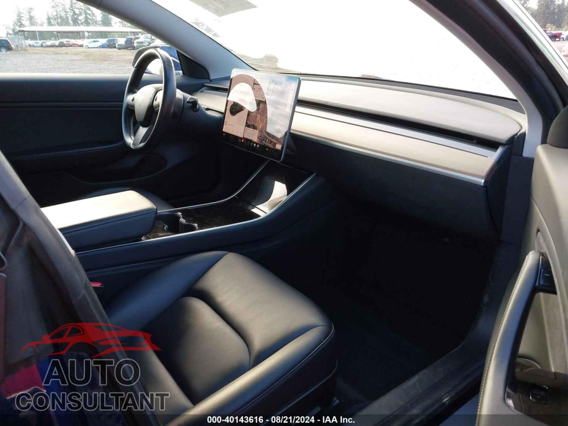 TESLA MODEL 3 2018 - 5YJ3E1EB0JF105221