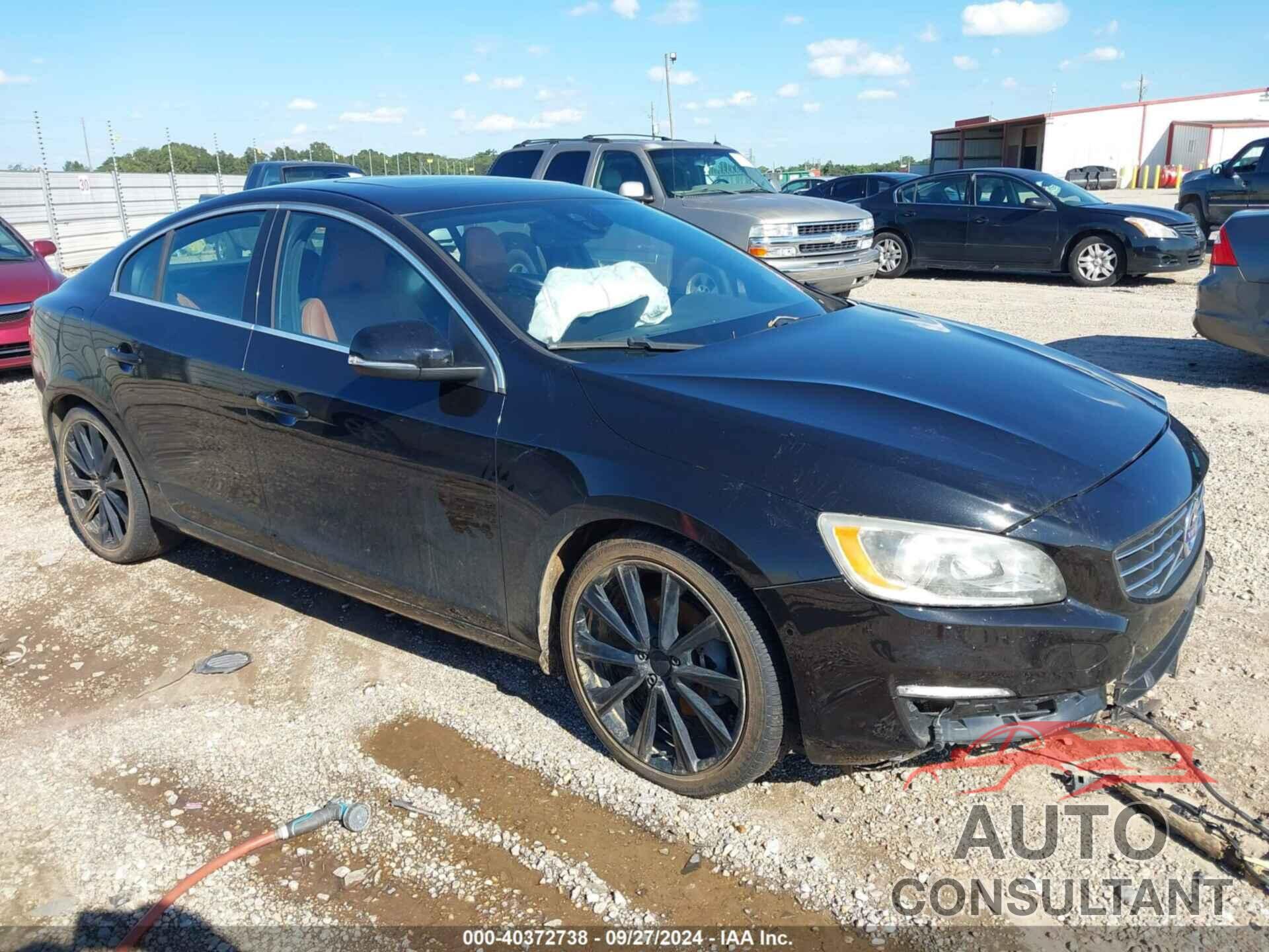 VOLVO S60 2016 - YV126MFK5G2408817