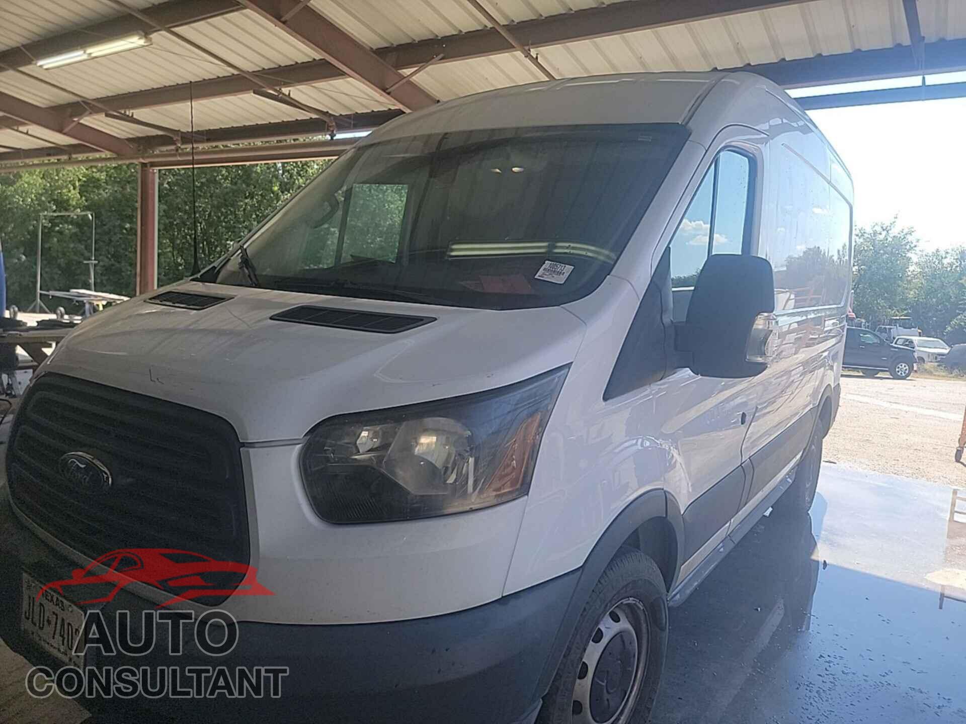 FORD TRANSIT 2017 - 1FTYR1CM4HKA90766