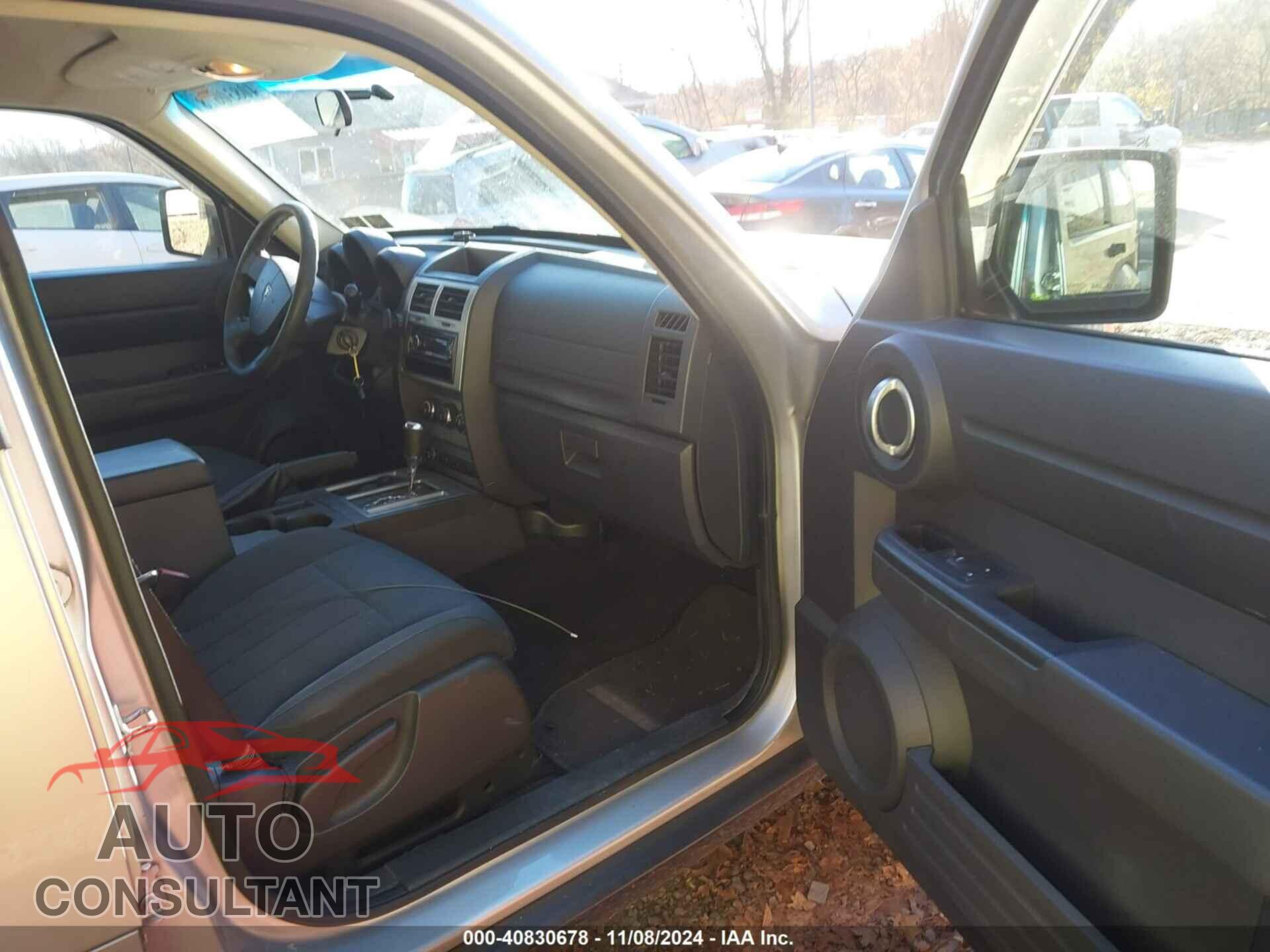 DODGE NITRO 2011 - 1D4PU2GK8BW520374