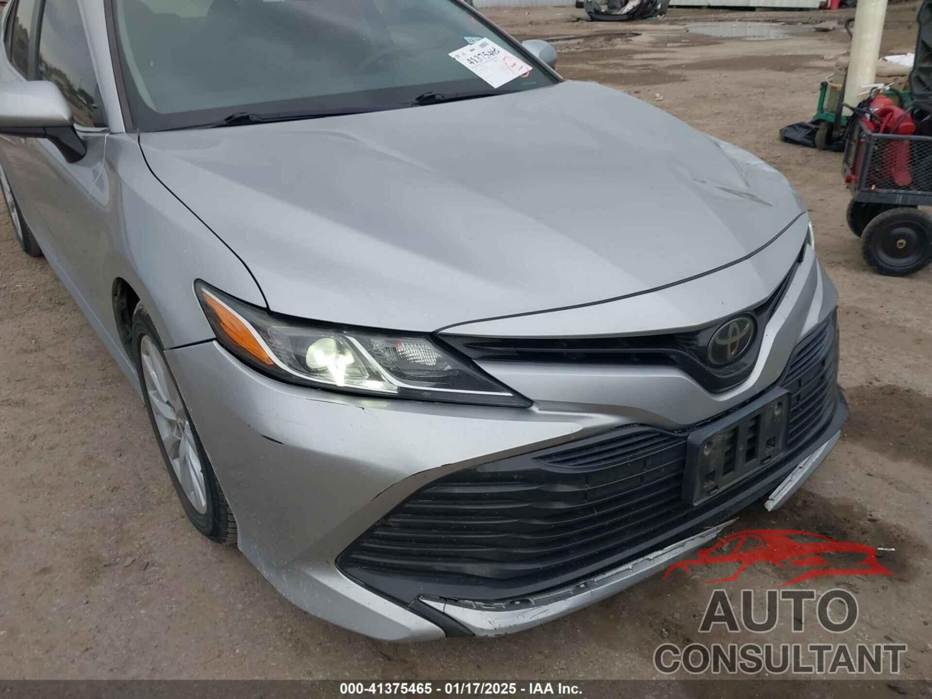 TOYOTA CAMRY 2018 - 4T1B11HK6JU584511