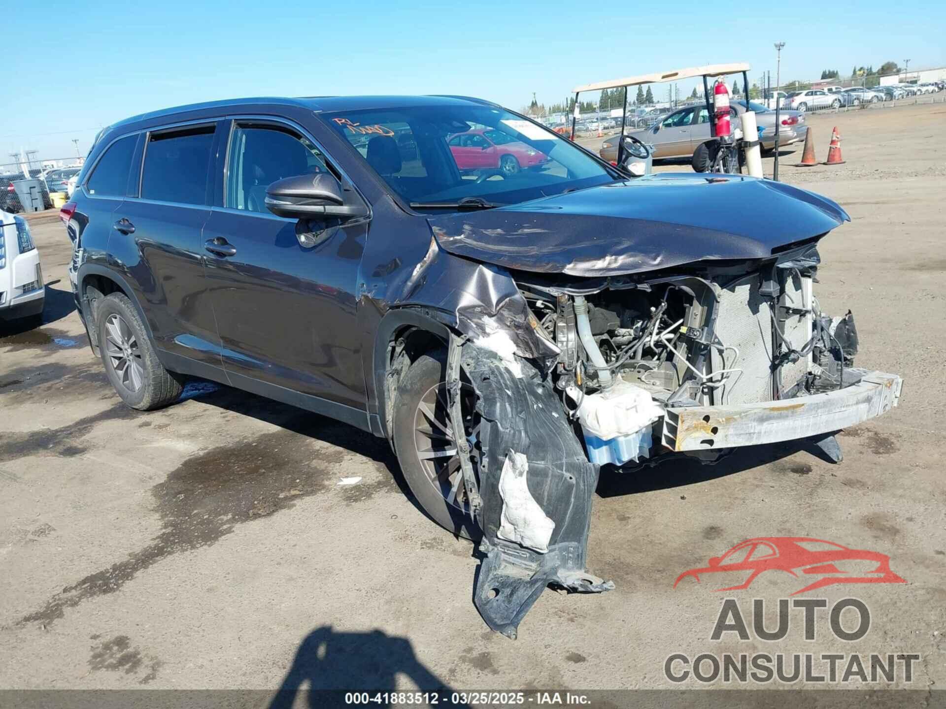 TOYOTA HIGHLANDER 2019 - 5TDJZRFH1KS576370