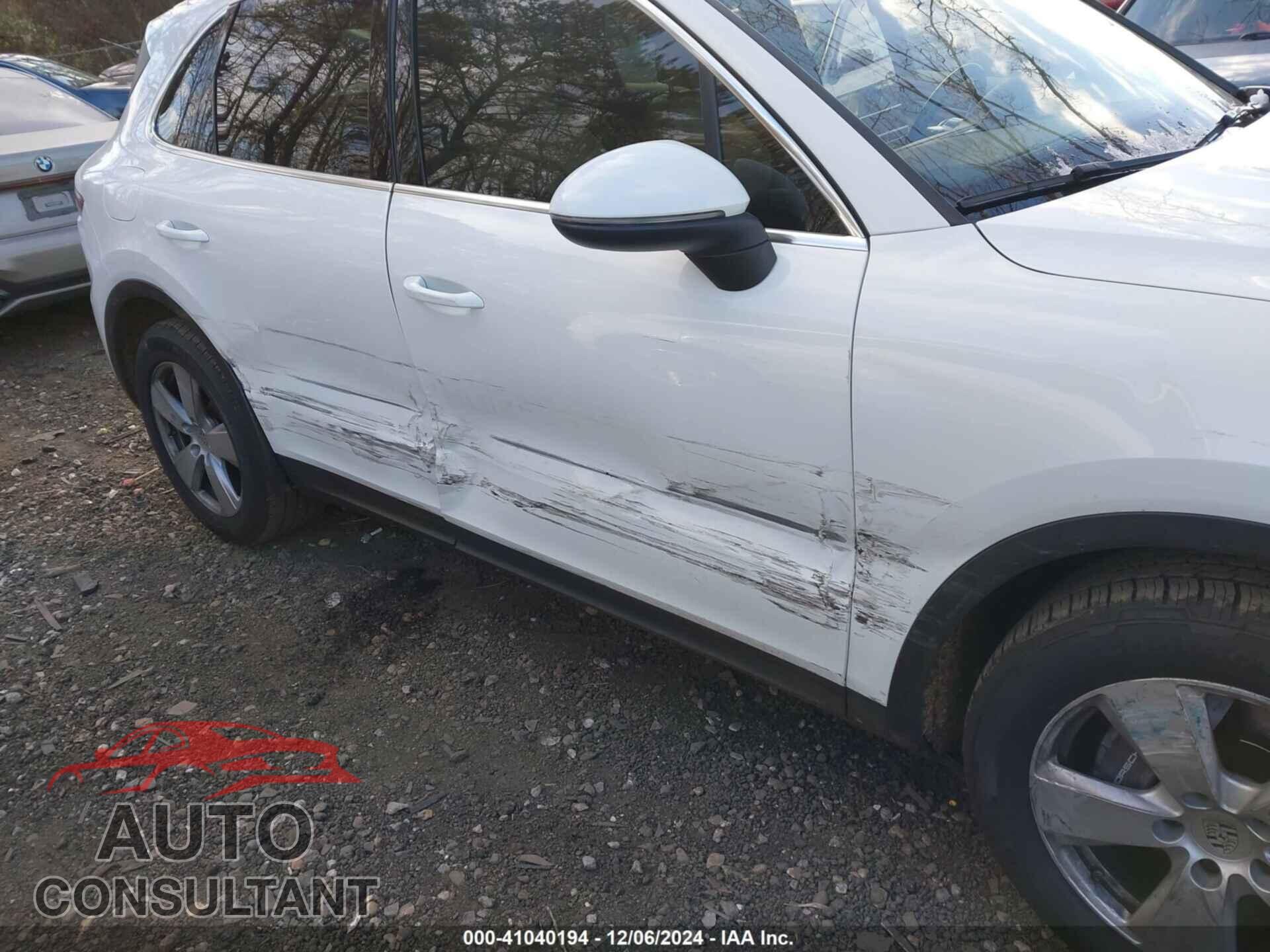 PORSCHE CAYENNE 2019 - WP1AA2AY4KDA12700