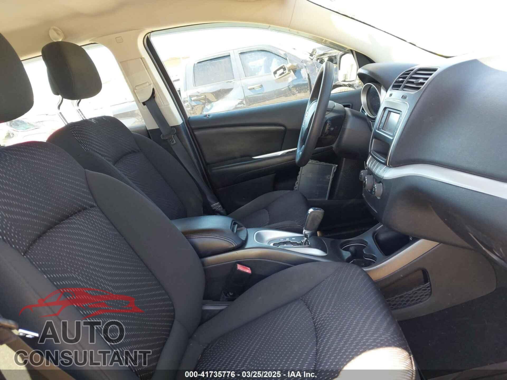 DODGE JOURNEY 2012 - 3C4PDCAB2CT204357
