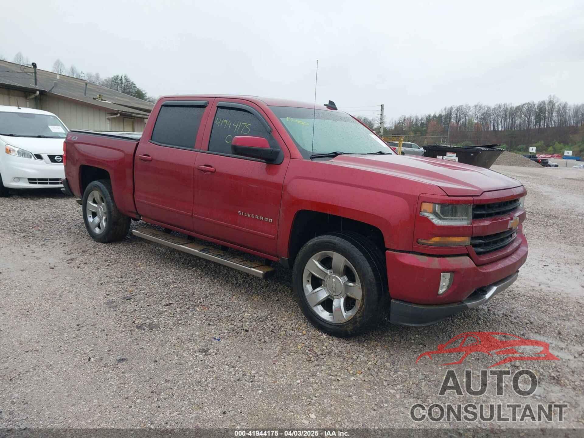 CHEVROLET SILVERADO 1500 2018 - 3GCUKREC2JG201754