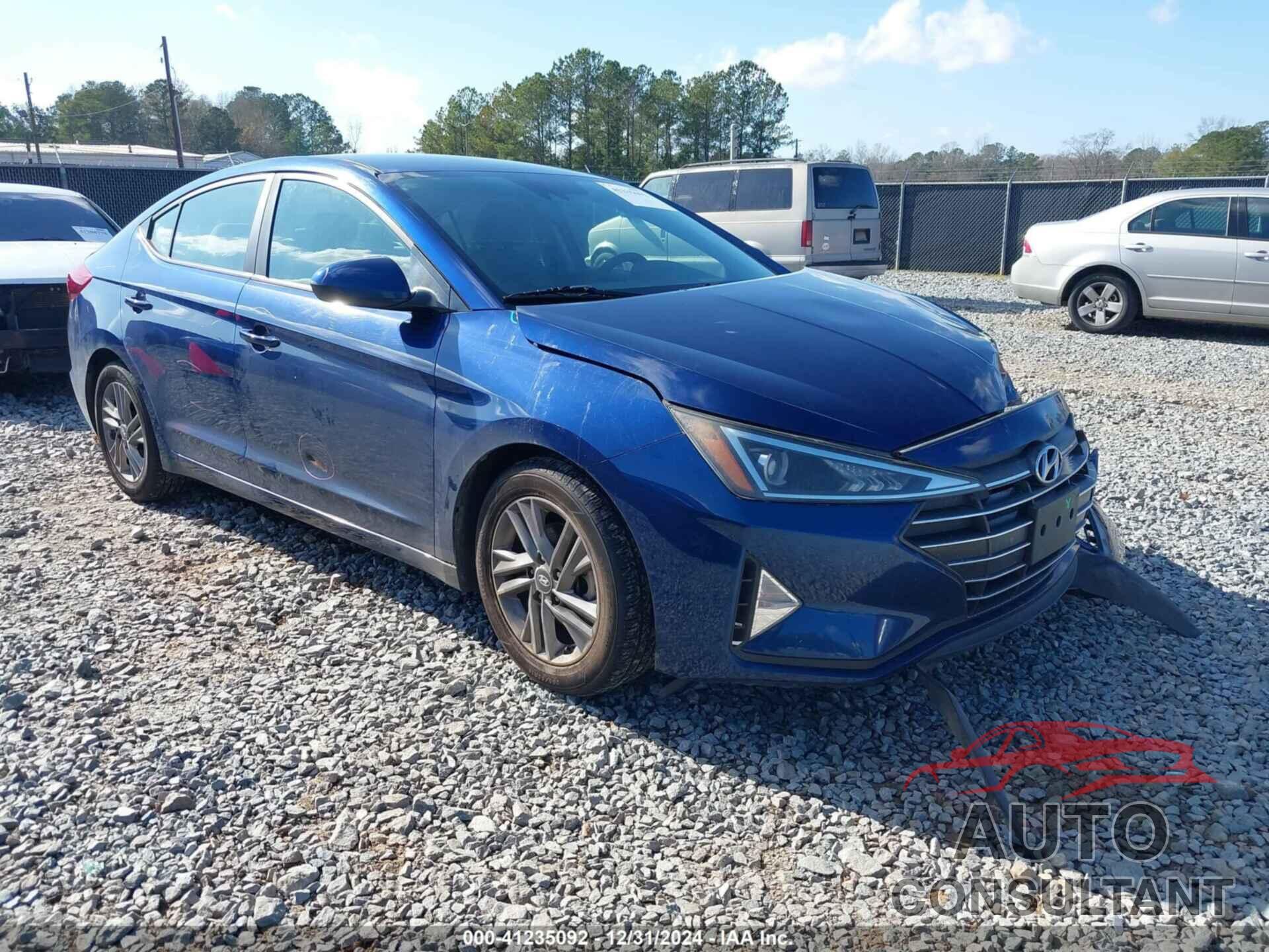 HYUNDAI ELANTRA 2019 - 5NPD84LF3KH482678