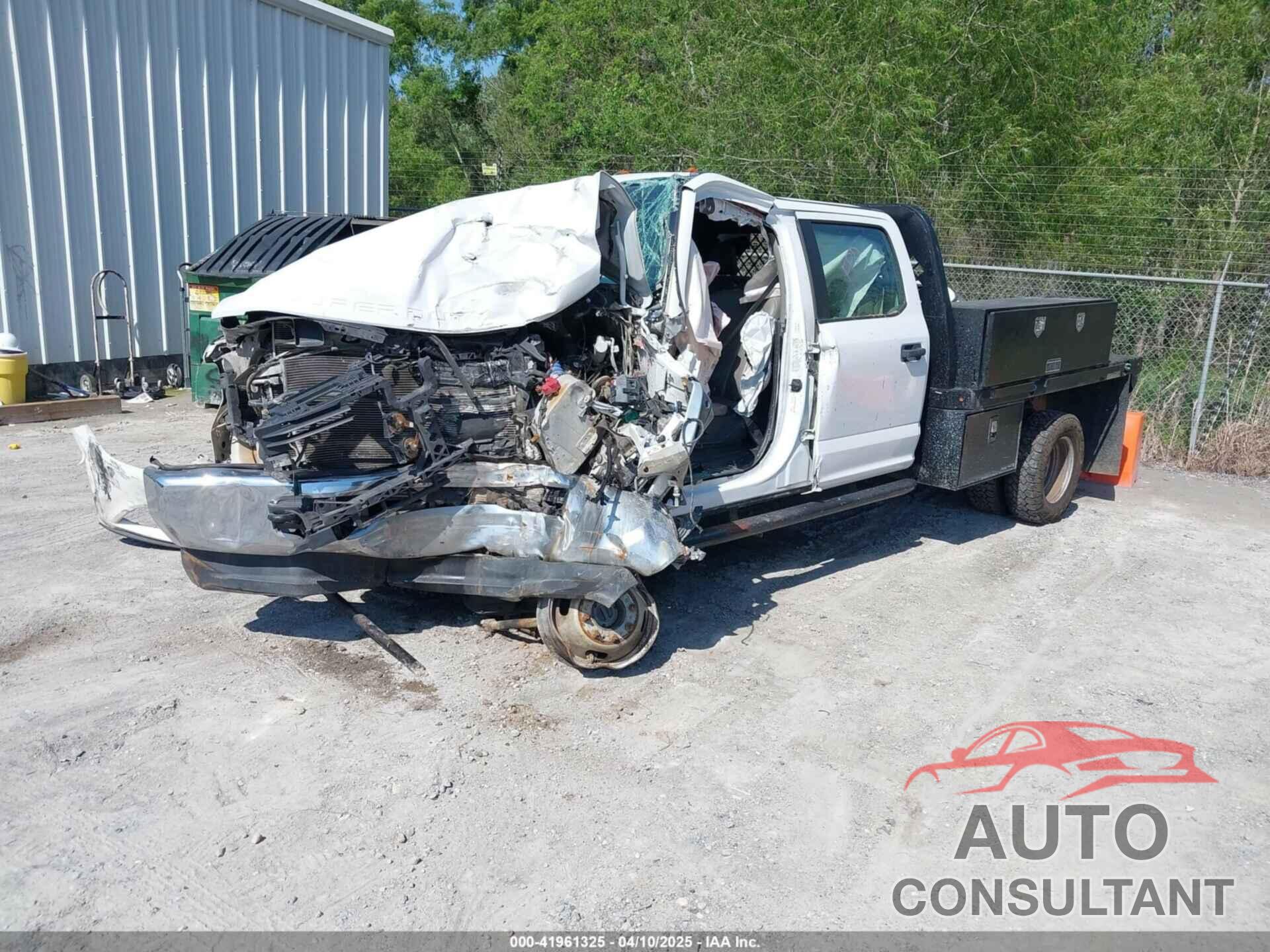 FORD F-350 CHASSIS 2017 - 1FD8W3HT3HED60715