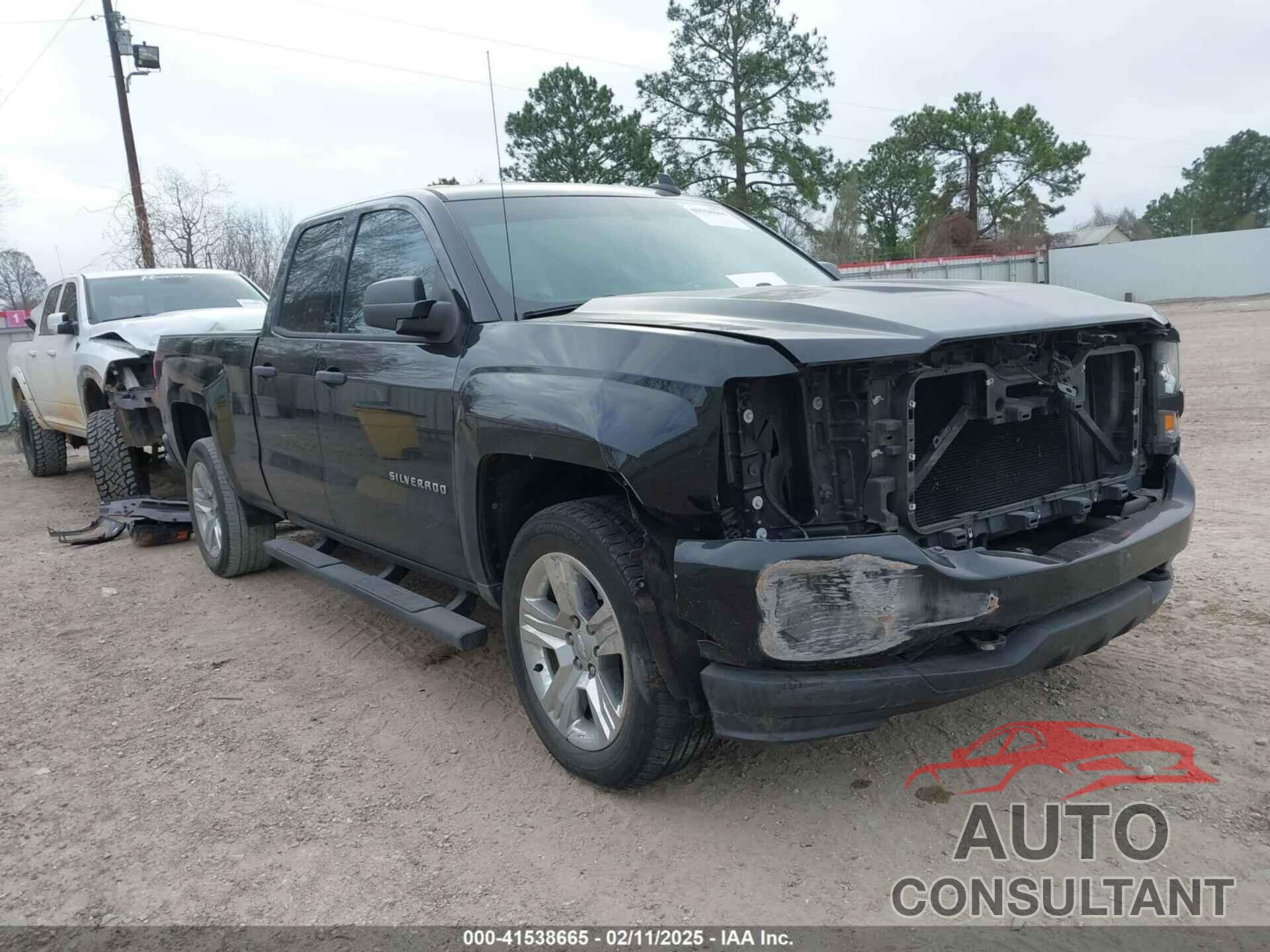 CHEVROLET SILVERADO 1500 2018 - 1GCRCPEC2JZ265381