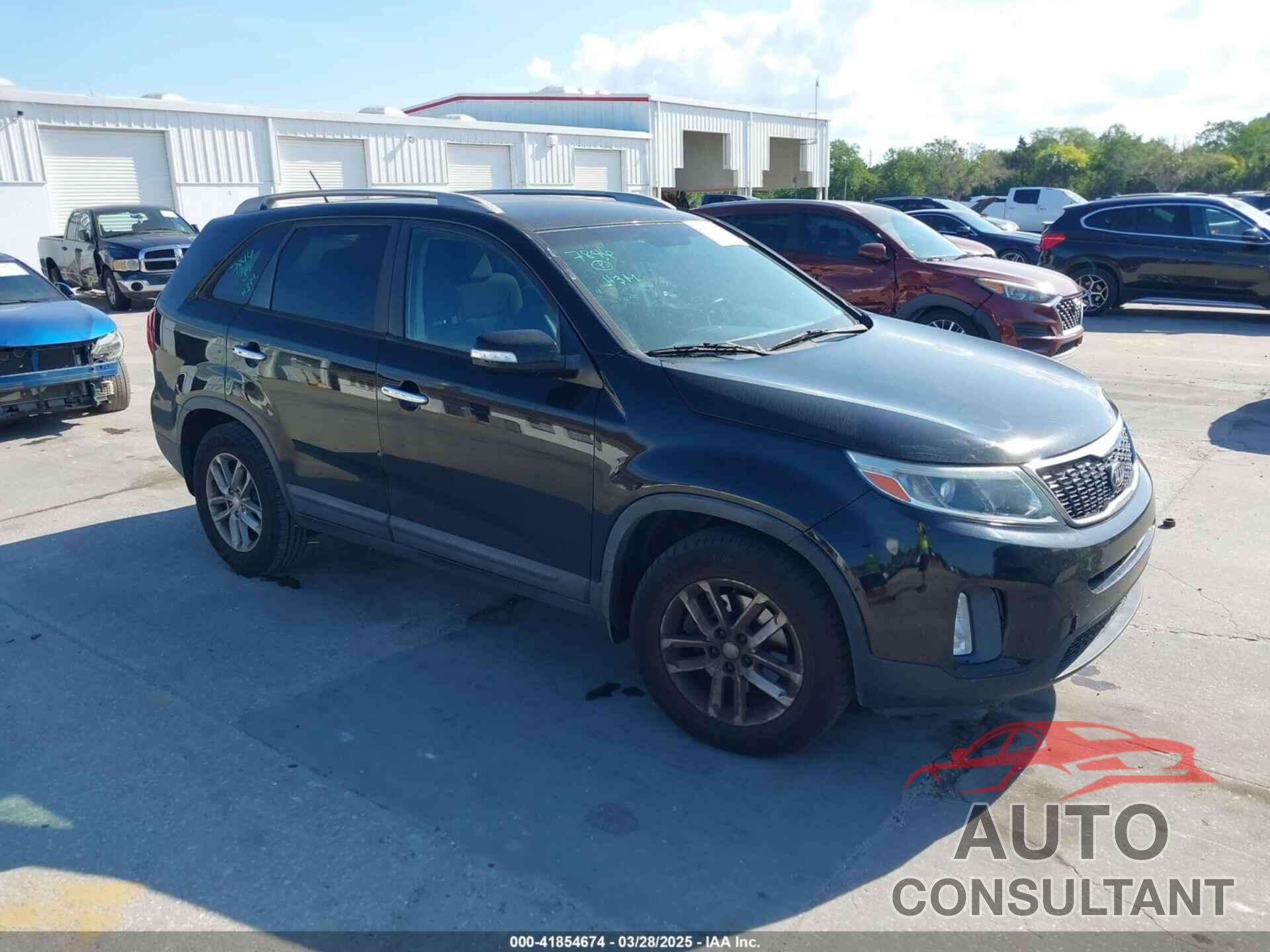 KIA SORENTO 2015 - 5XYKT4A67FG632460