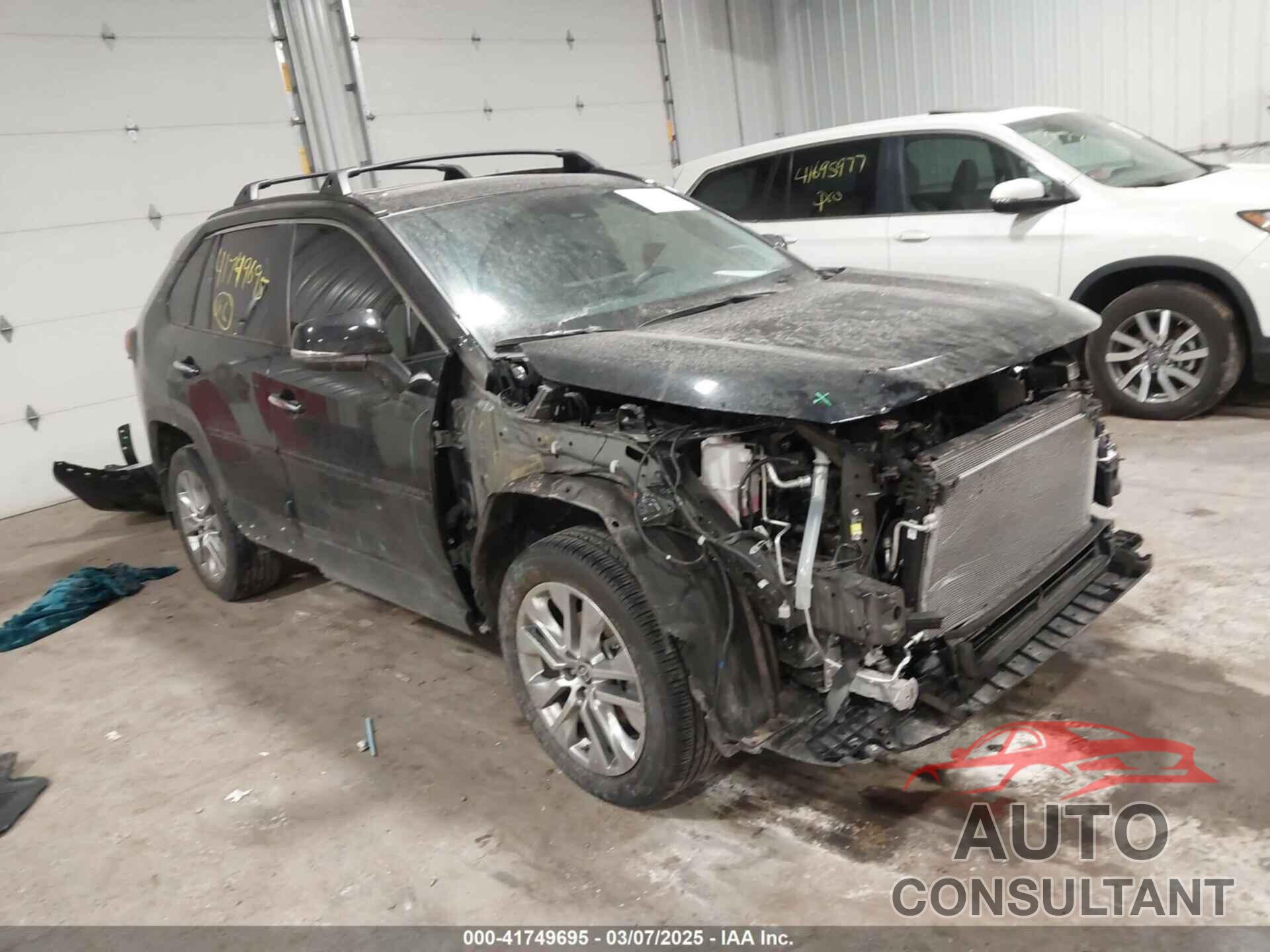 TOYOTA RAV4 2024 - 2T3N1RFV3RC409193