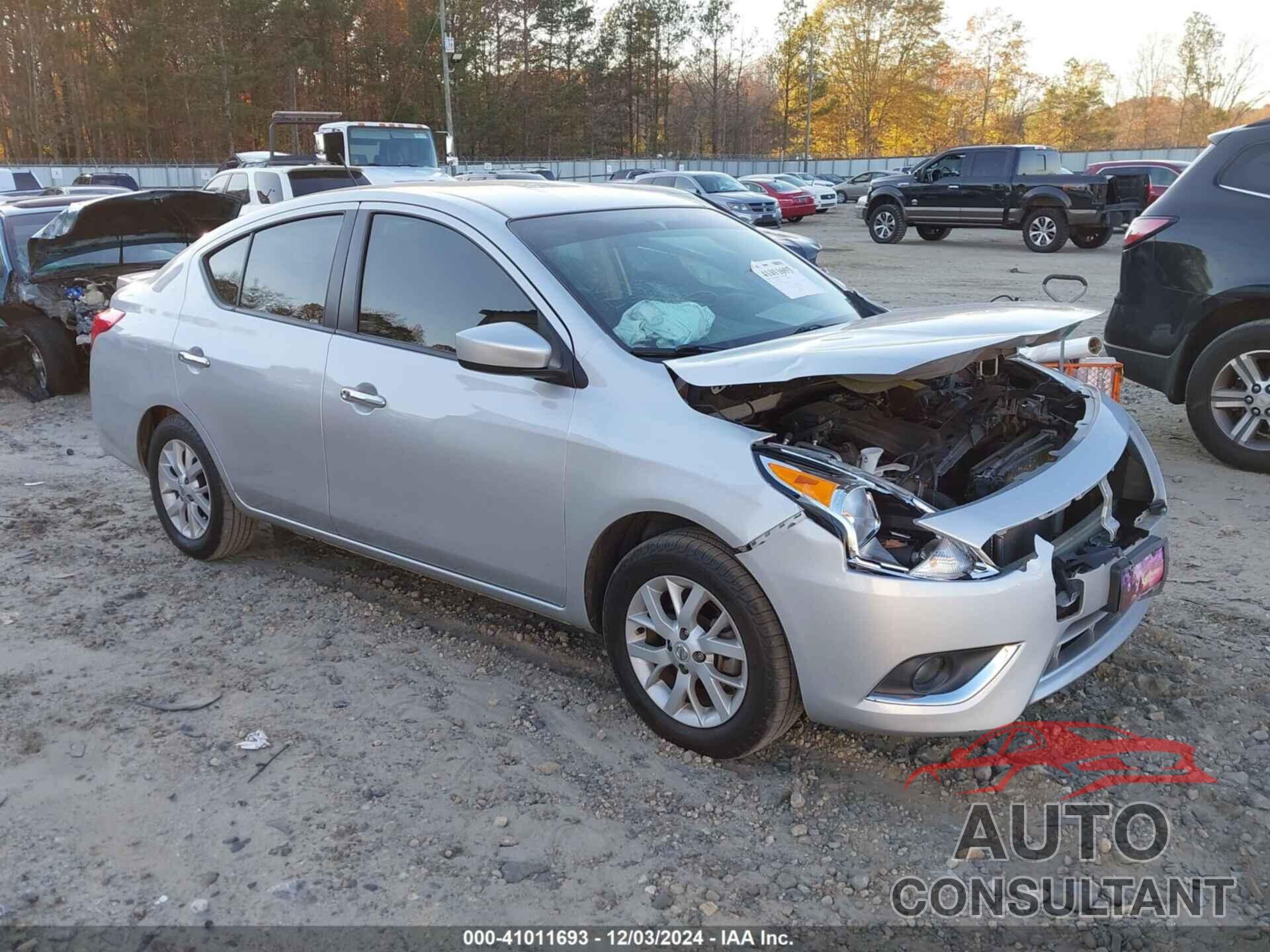 NISSAN VERSA 2019 - 3N1CN7AP8KL815350