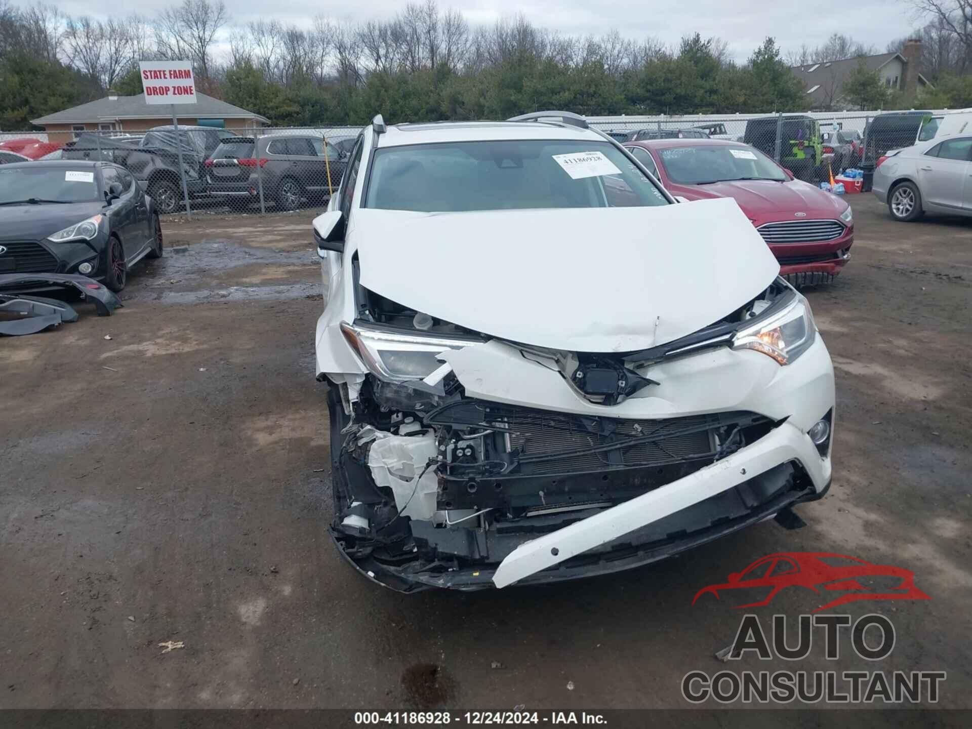 TOYOTA RAV4 2017 - 2T3DFREV7HW541675