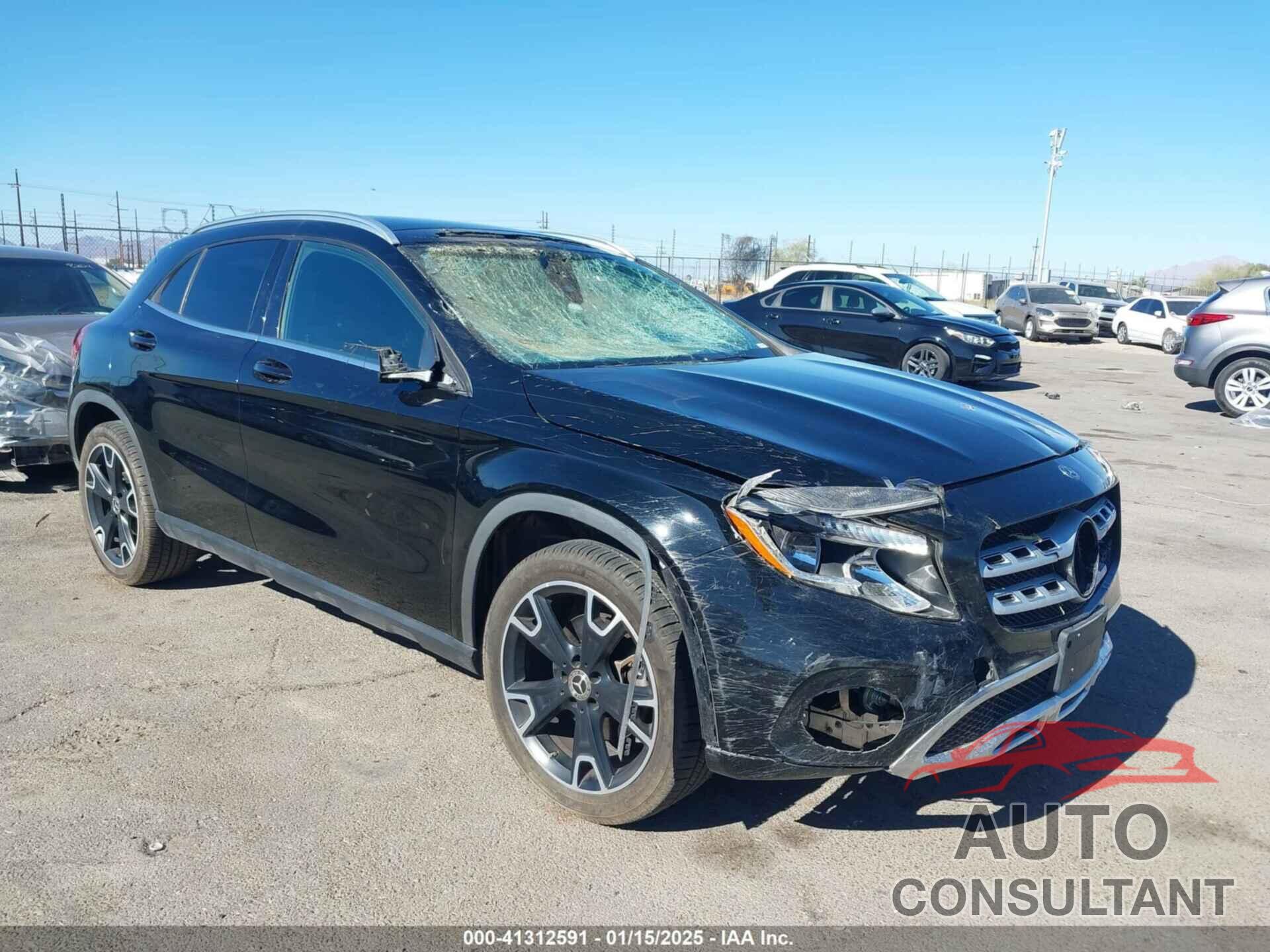 MERCEDES-BENZ GLA 250 2020 - W1NTG4GB7LU029136