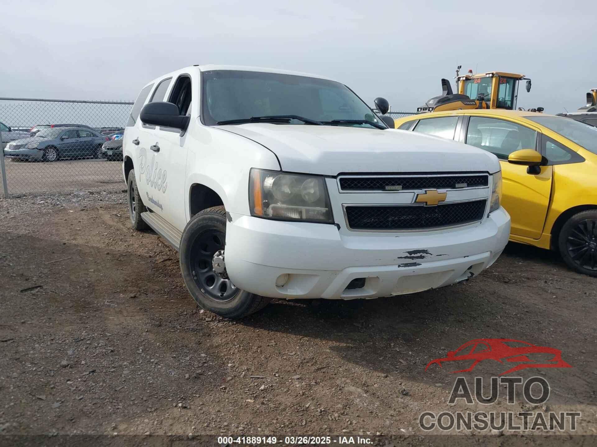 CHEVROLET TAHOE 2013 - 1GNLC2E00DR373153