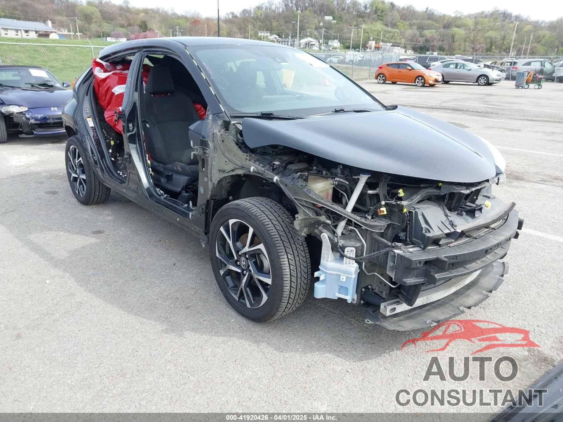 TOYOTA C-HR 2018 - NMTKHMBX2JR016619