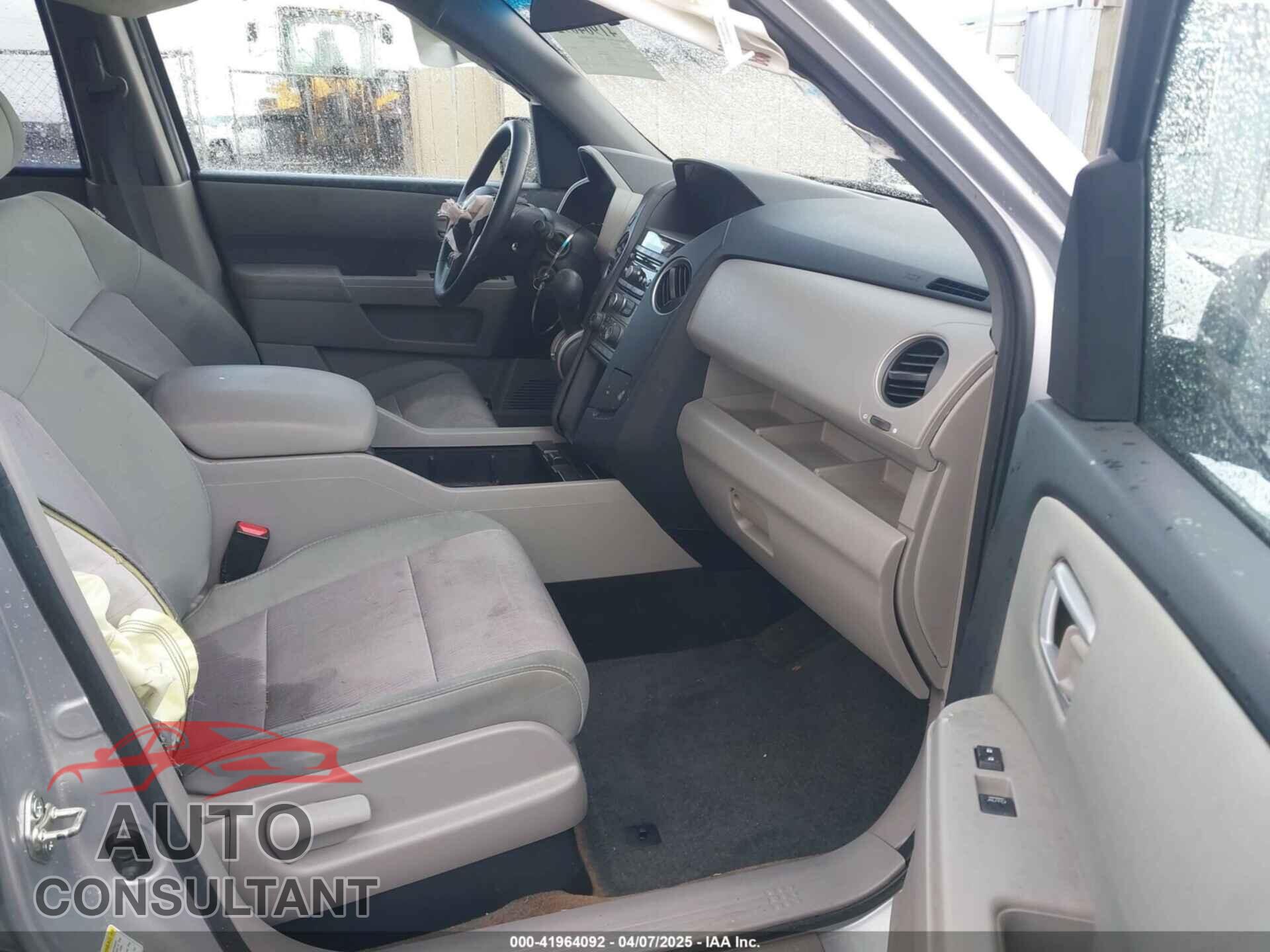 HONDA PILOT 2013 - 5FNYF4H48DB067355