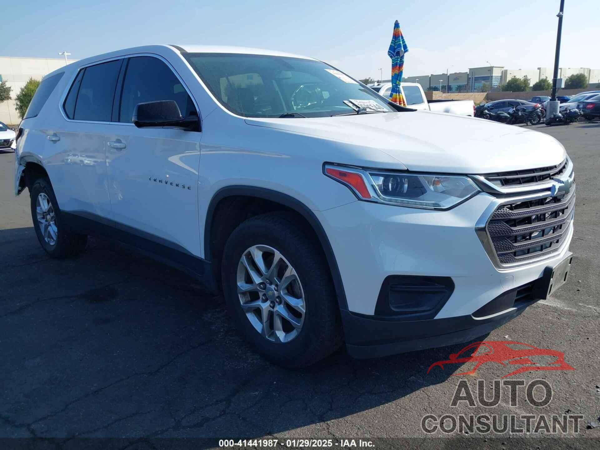 CHEVROLET TRAVERSE 2019 - 1GNERFKW0KJ121812