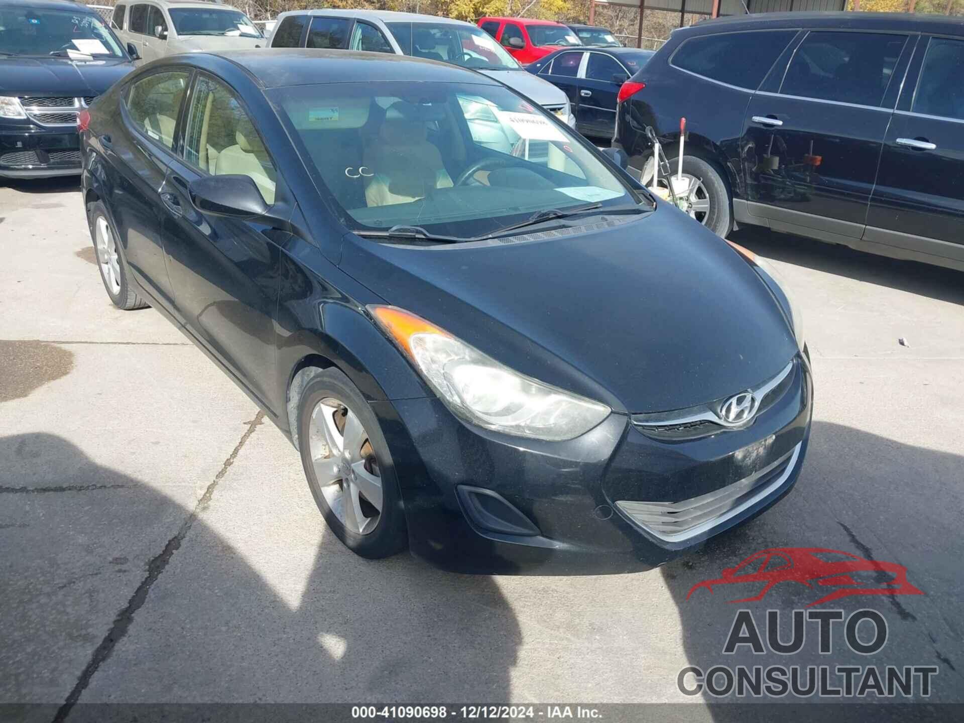 HYUNDAI ELANTRA 2013 - 5NPDH4AE4DH306199