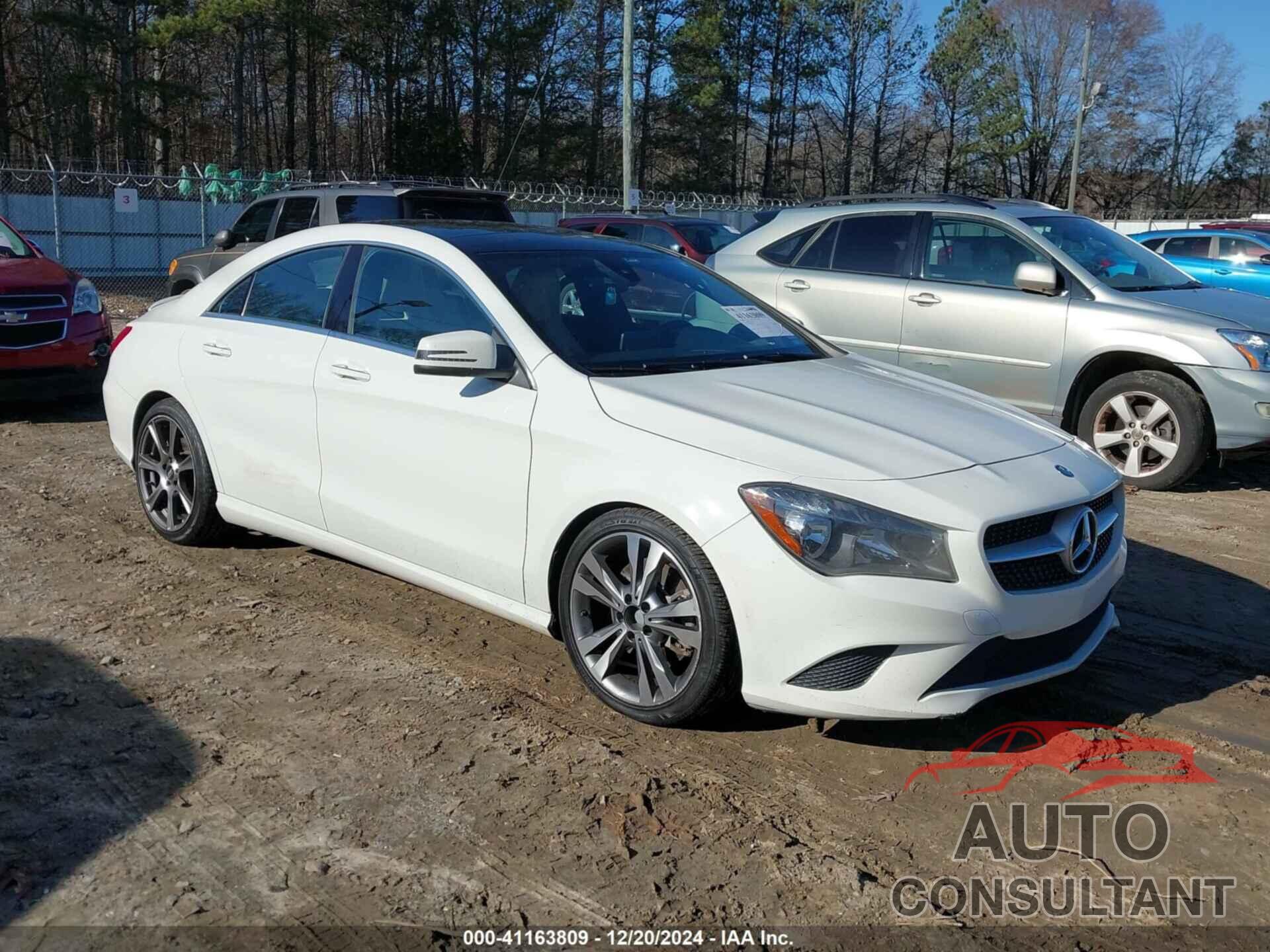 MERCEDES-BENZ CLA 250 2015 - WDDSJ4EB3FN277881
