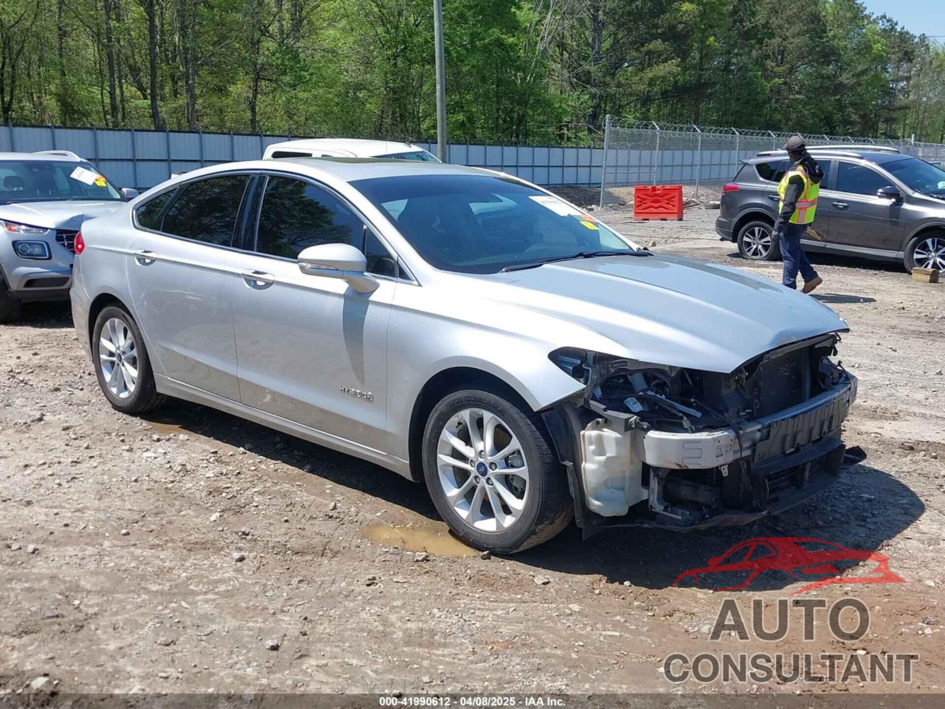 FORD FUSION HYBRID 2019 - 3FA6P0MU1KR137282