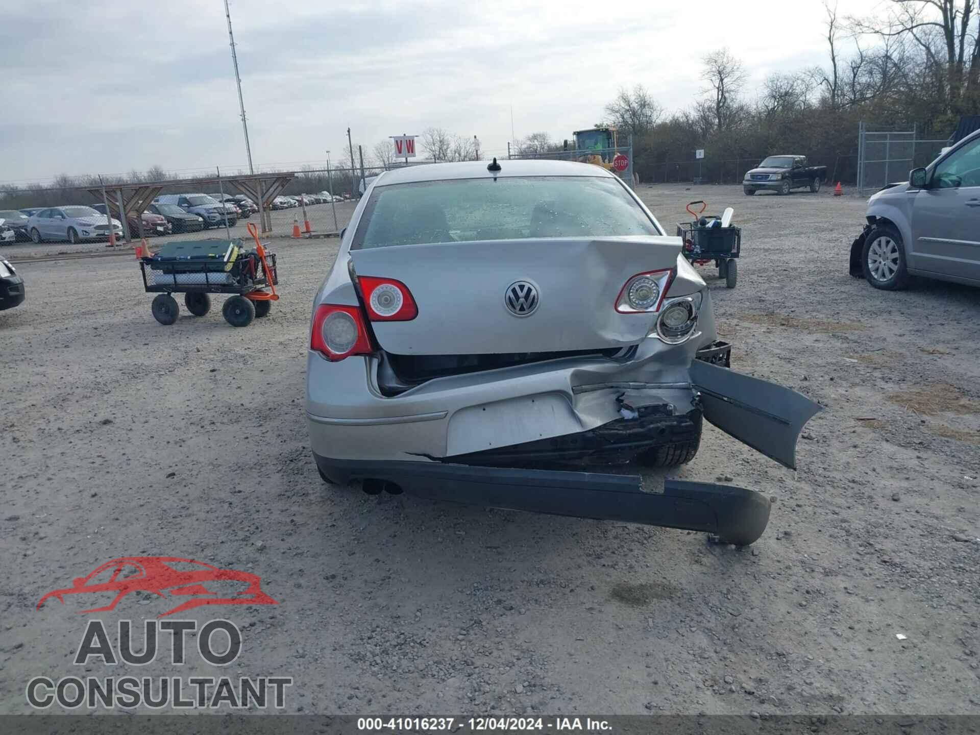 VOLKSWAGEN PASSAT 2010 - WVWJM7ANXAE099443