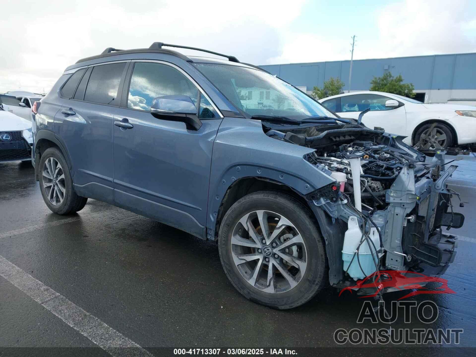 TOYOTA COROLLA CROSS 2022 - 7MUDAAAG8NV012861