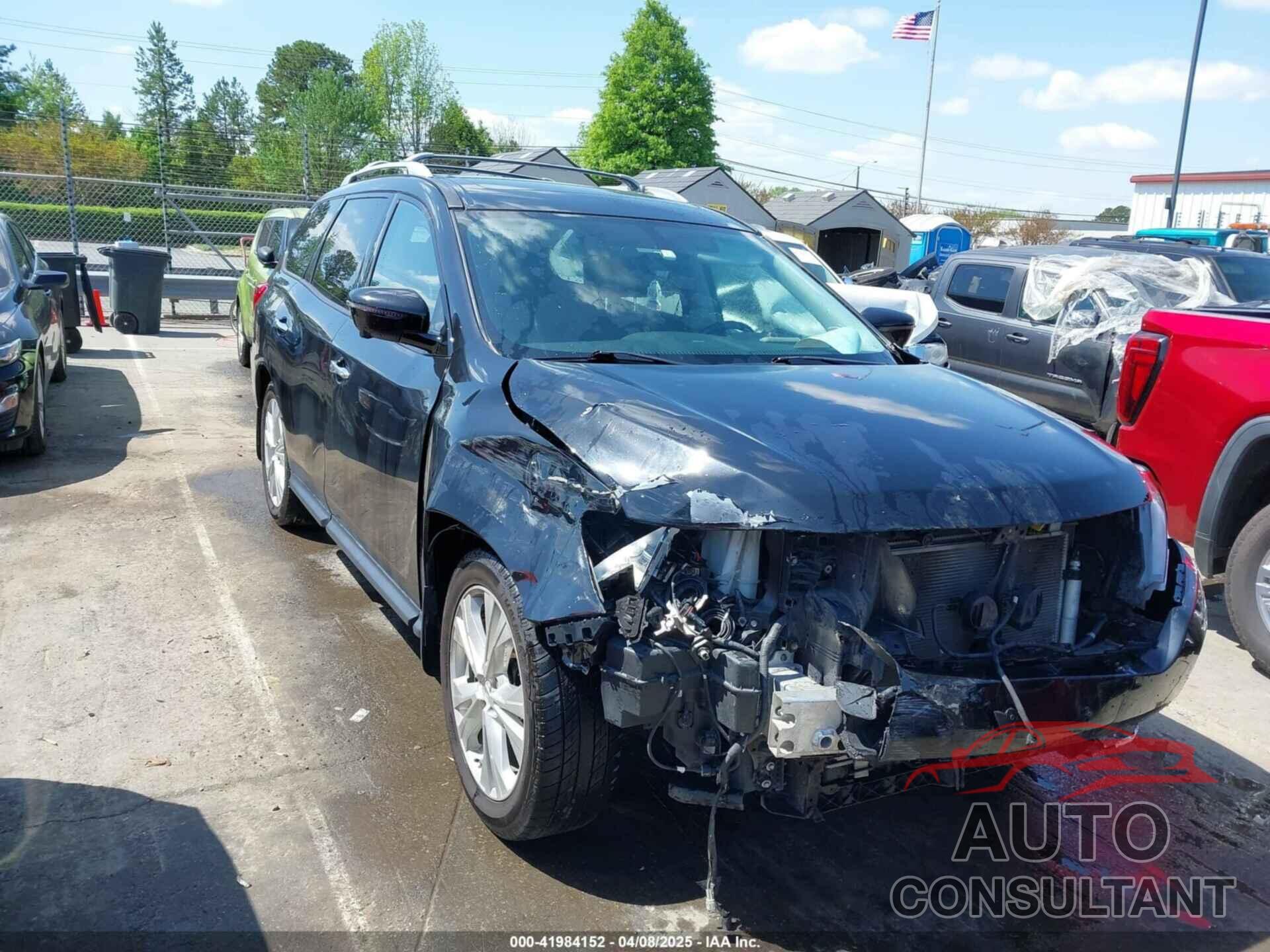NISSAN PATHFINDER 2018 - 5N1DR2MN1JC653716
