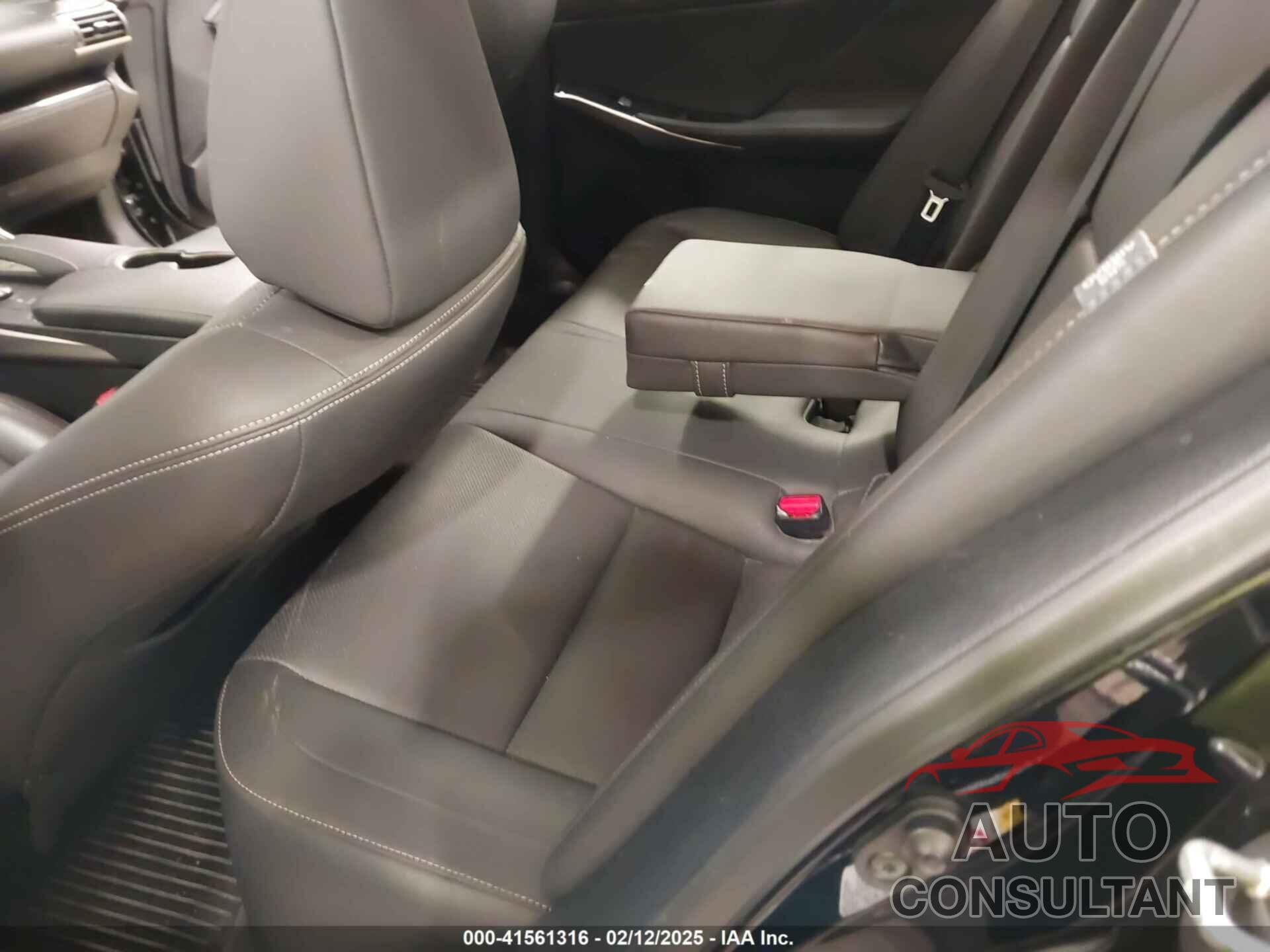 LEXUS IS 300 2017 - JTHCM1D24H5023278