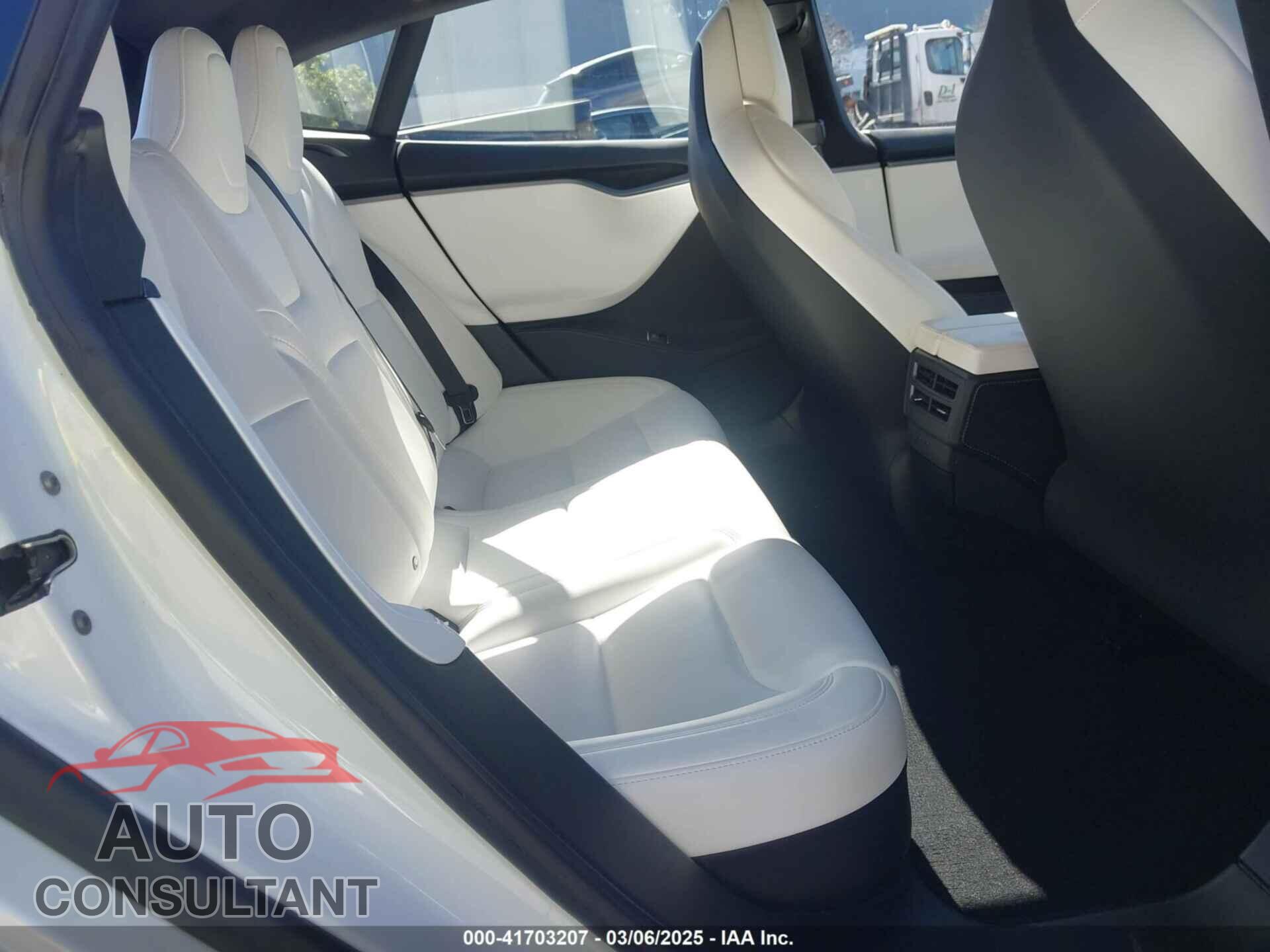 TESLA MODEL S 2018 - 5YJSA1E22JF271649