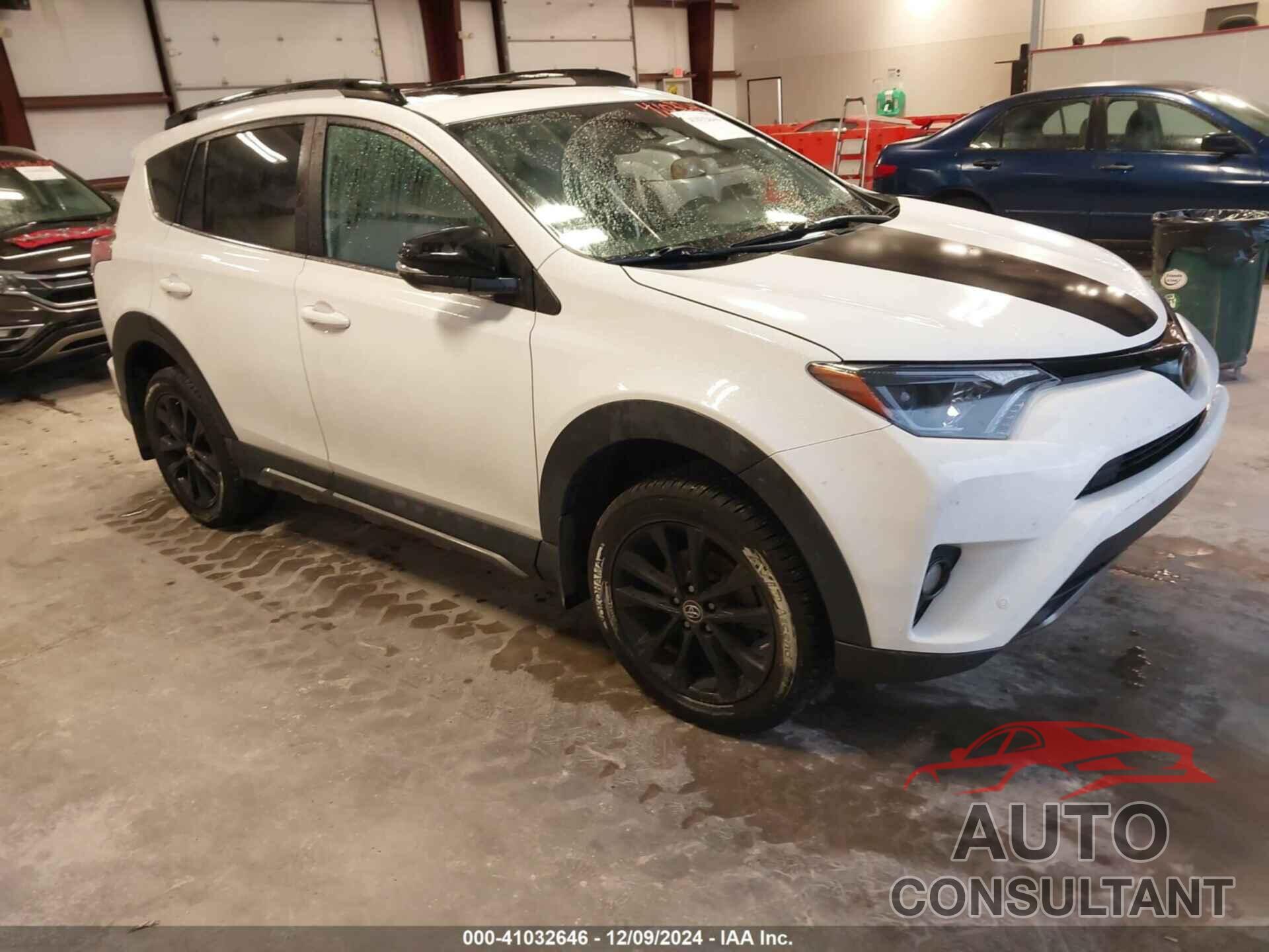 TOYOTA RAV4 2018 - 2T3RFREVXJW819514