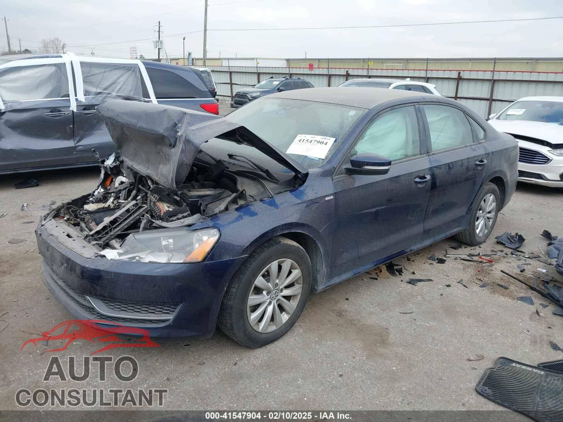 VOLKSWAGEN PASSAT 2014 - 1VWAT7A36EC094322