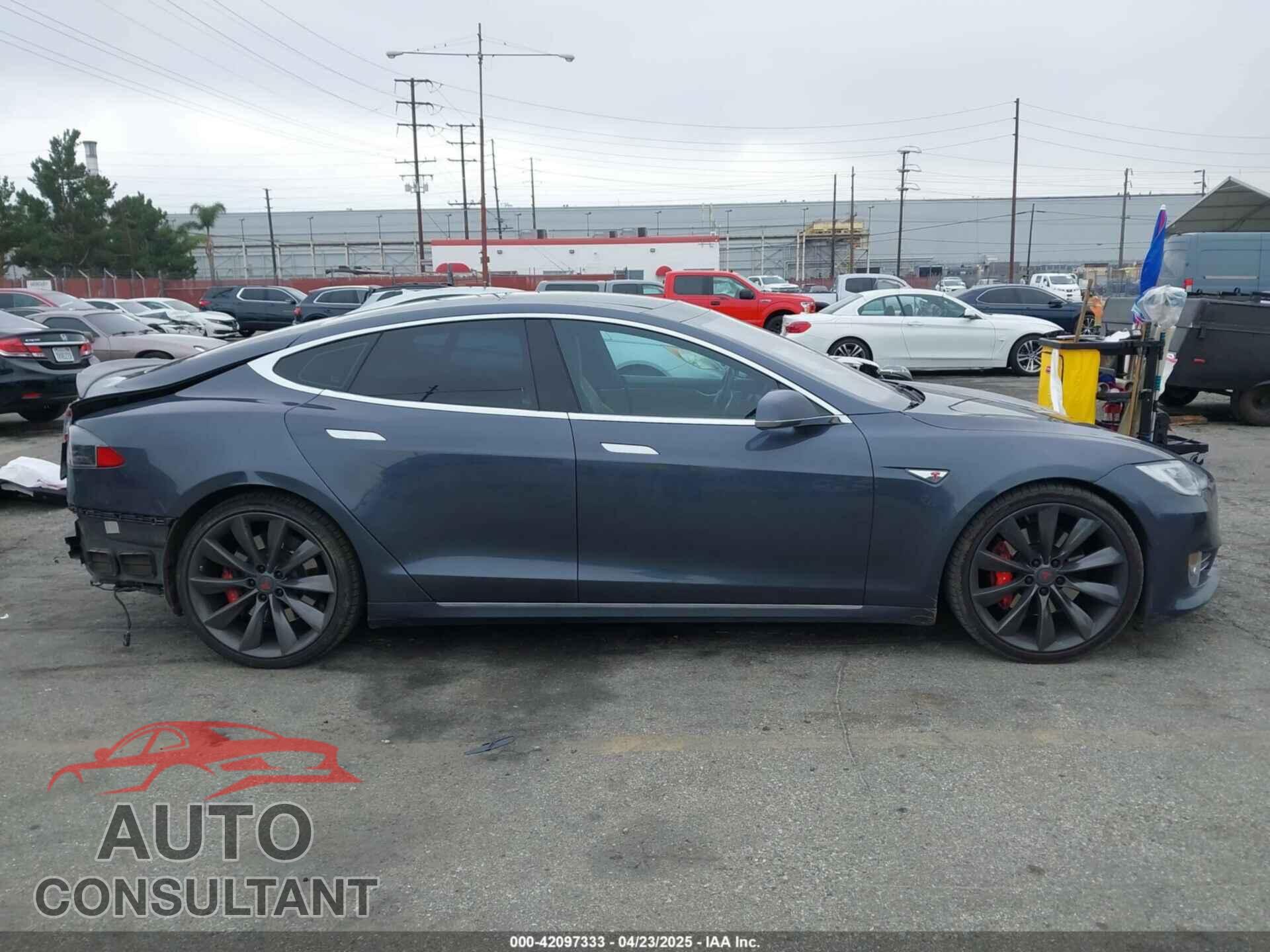 TESLA MODEL S 2016 - 5YJSA1E45GF143853