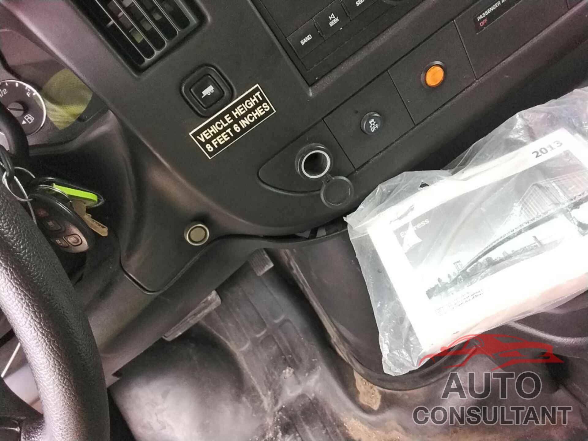 CHEVROLET EXPRESS 2013 - 1GCSGAFX3D1133091