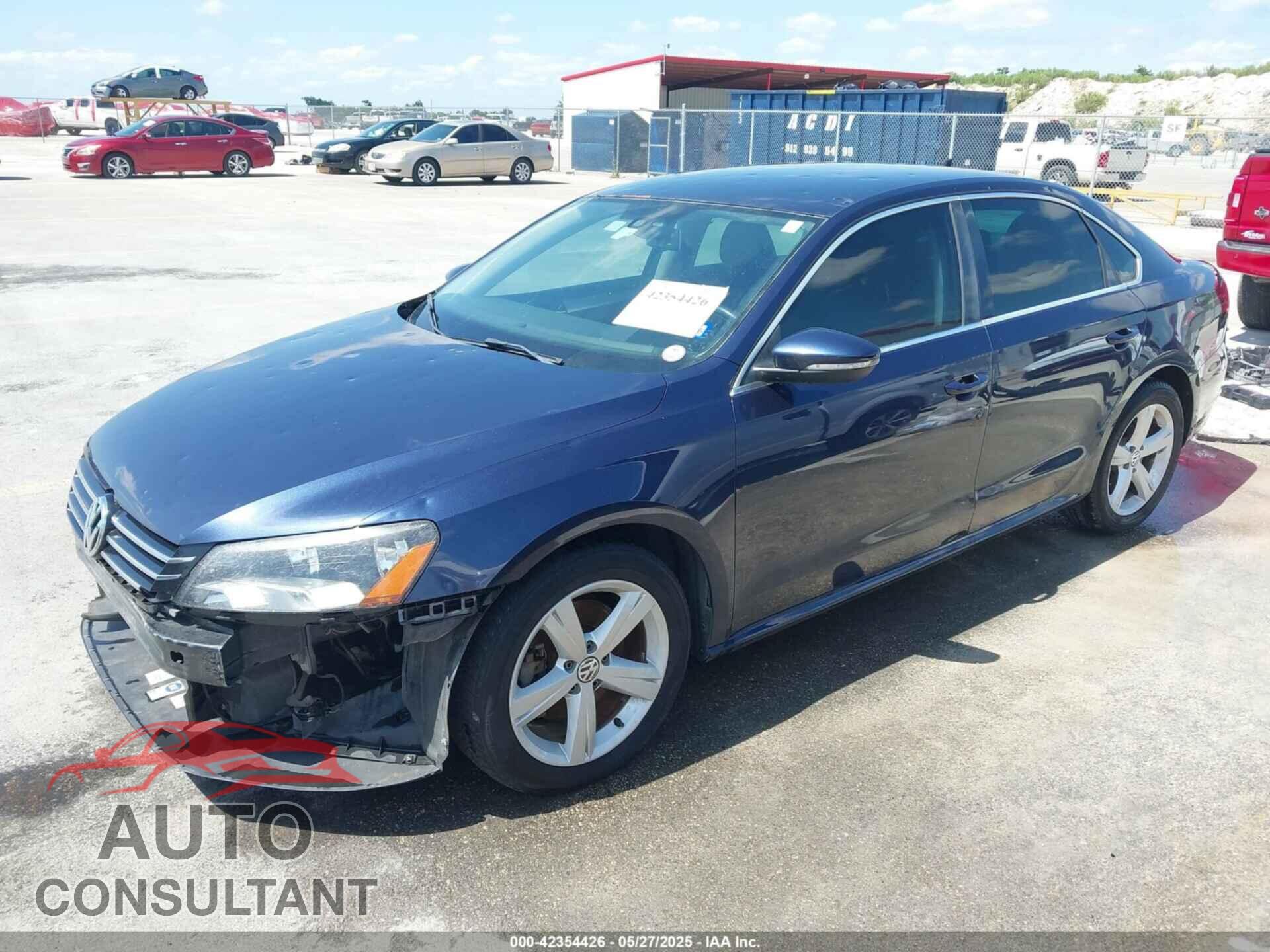 VOLKSWAGEN PASSAT 2012 - 1VWBP7A35CC043187