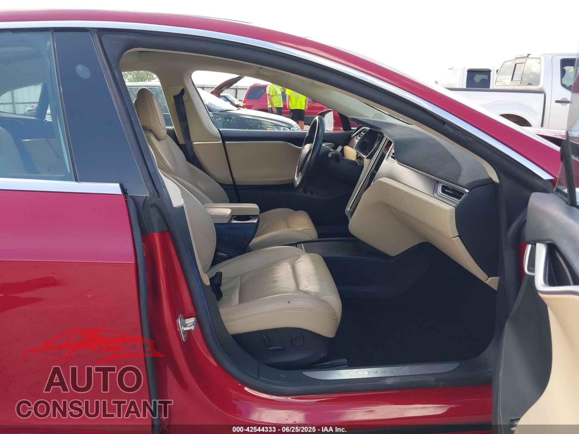 TESLA MODEL S 2017 - 5YJSA1E14HF199130