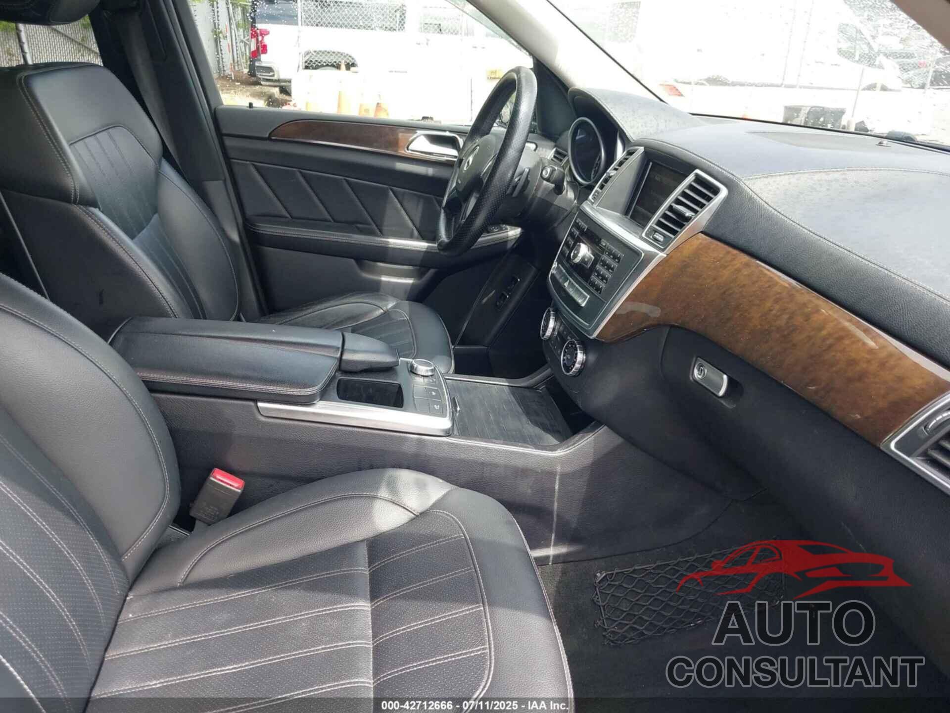 MERCEDES-BENZ GL 450 2015 - 4JGDF6EE7FA564654