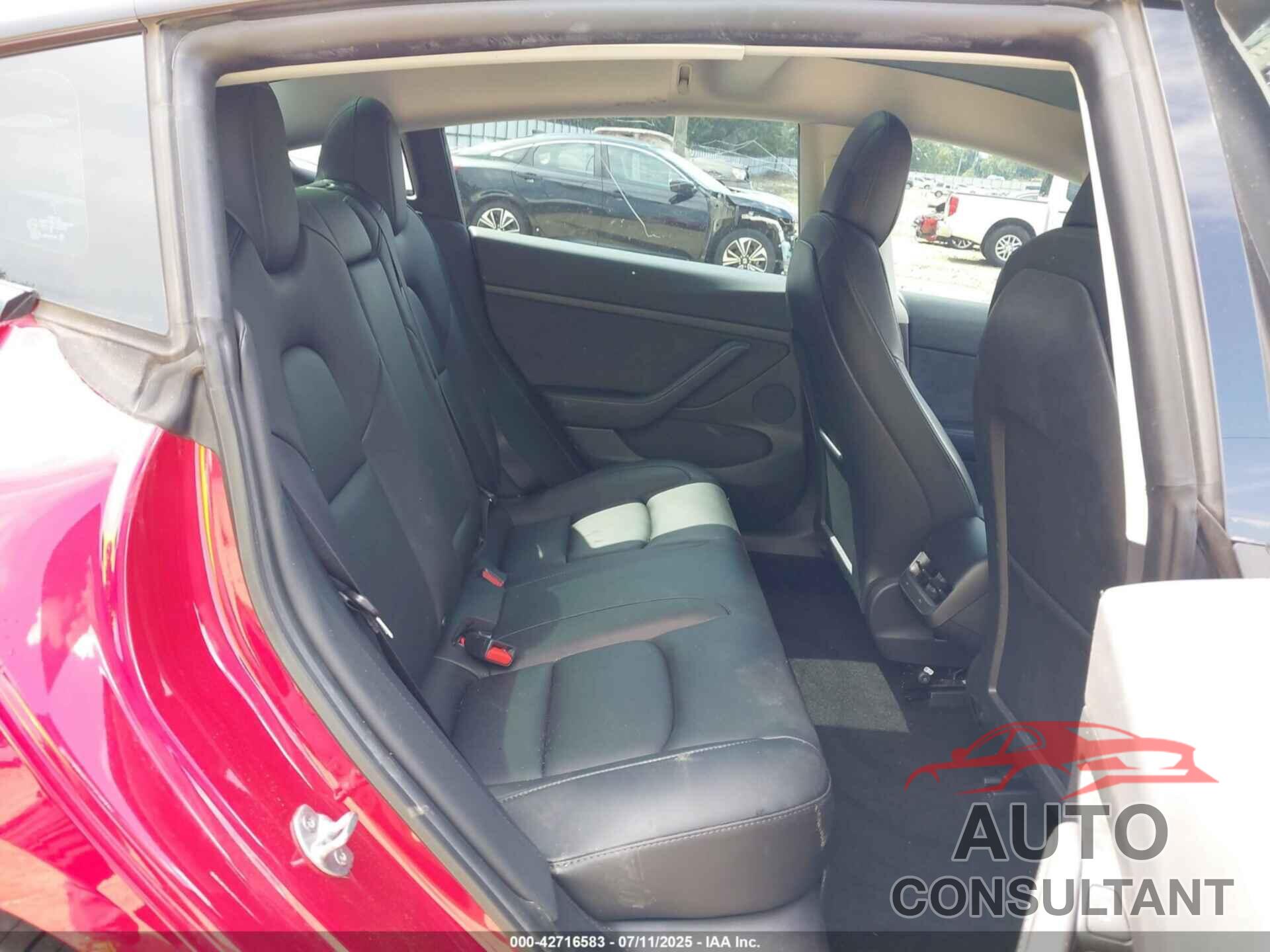 TESLA MODEL 3 2021 - 5YJ3E1EBXMF045100