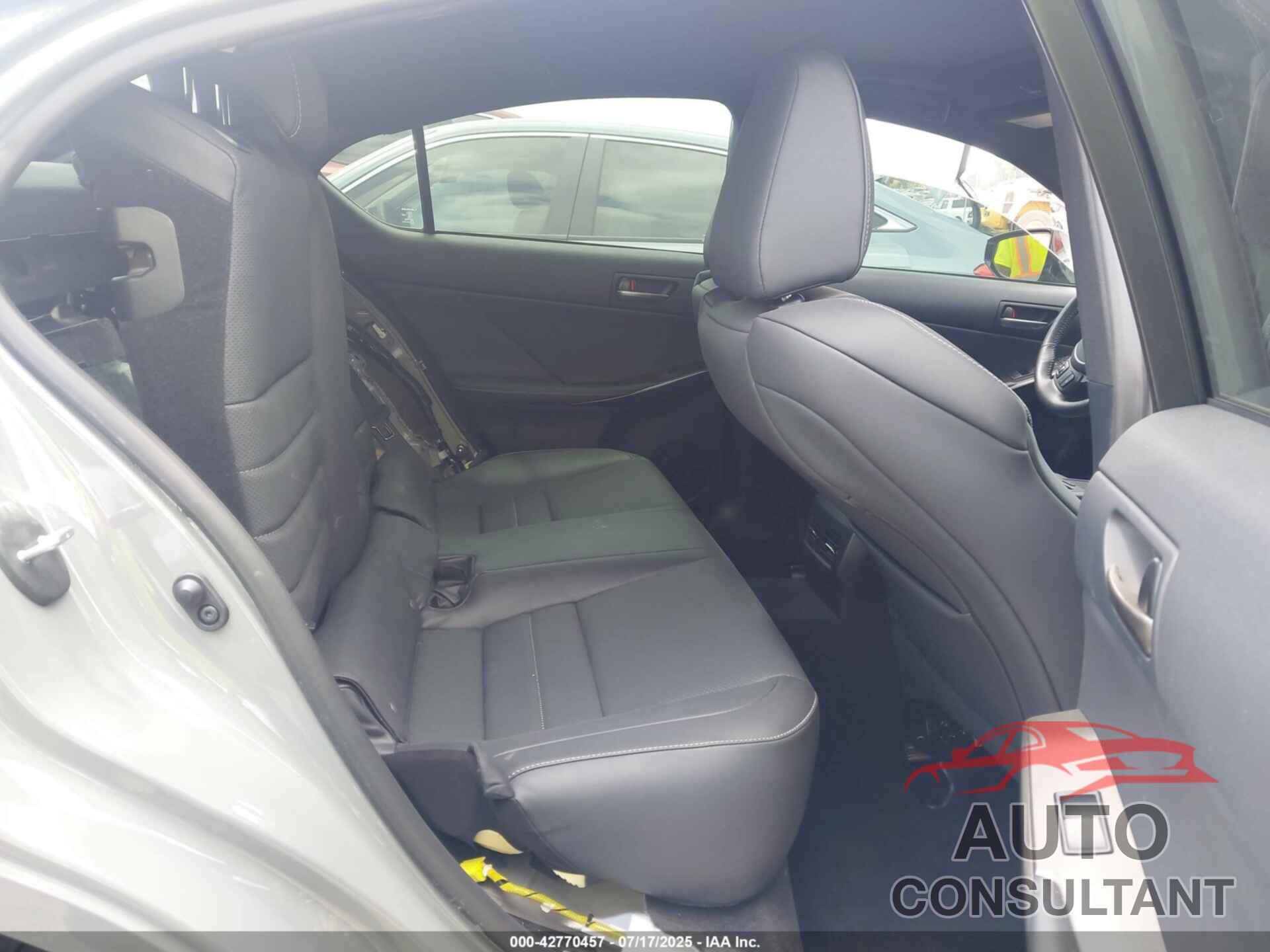 LEXUS IS 350 2024 - JTHGZ1B29R5077991