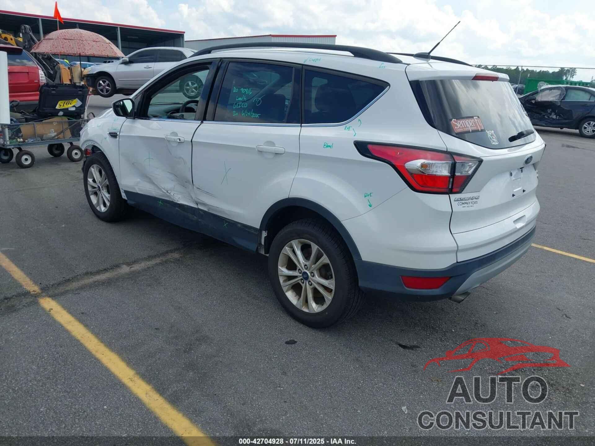 FORD ESCAPE 2018 - 1FMCU0GD2JUB47551