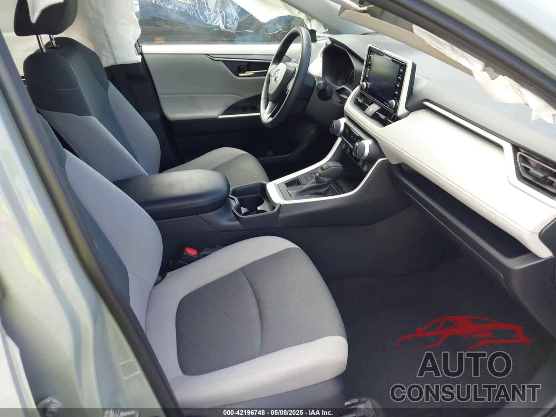 TOYOTA RAV4 2021 - 2T3P1RFV0MC144315