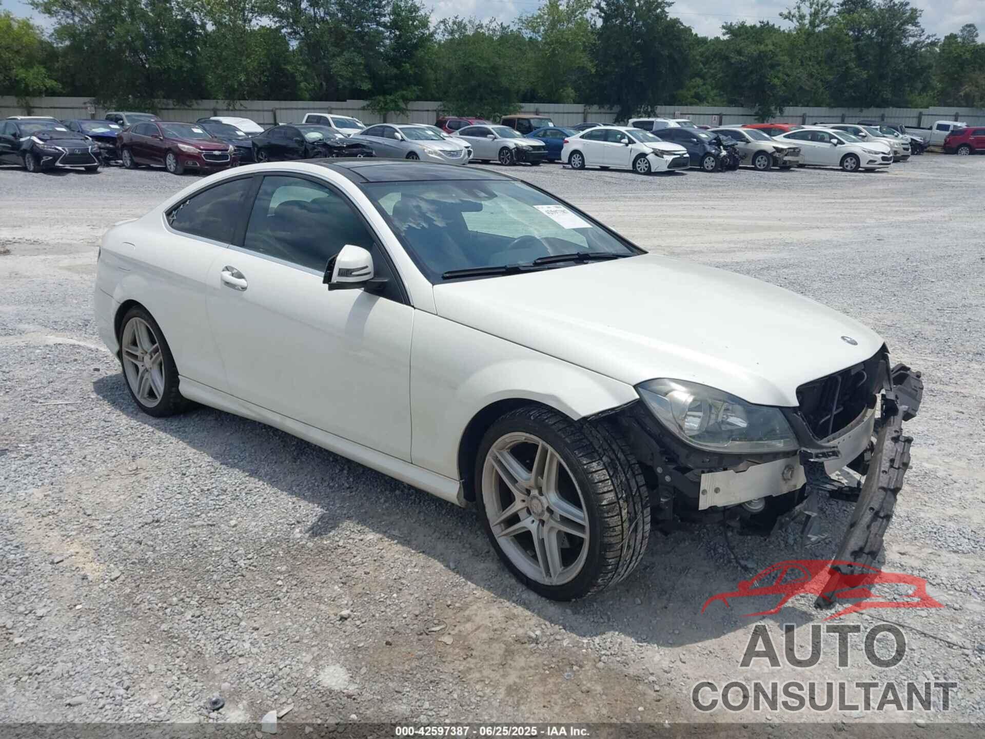 MERCEDES-BENZ C 350 2014 - WDDGJ5HB8EG237340