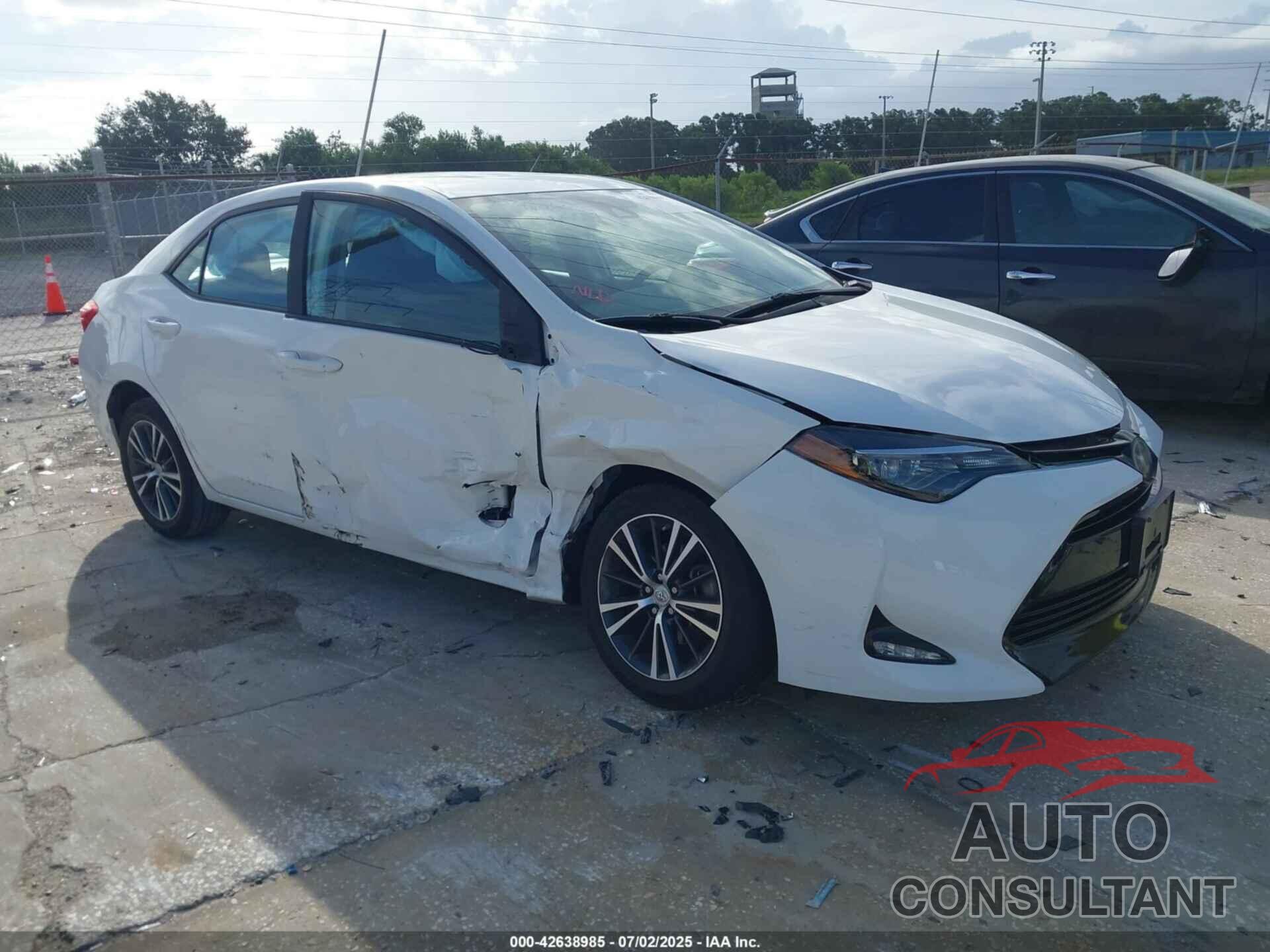 TOYOTA COROLLA 2018 - 5YFBURHE3JP828407