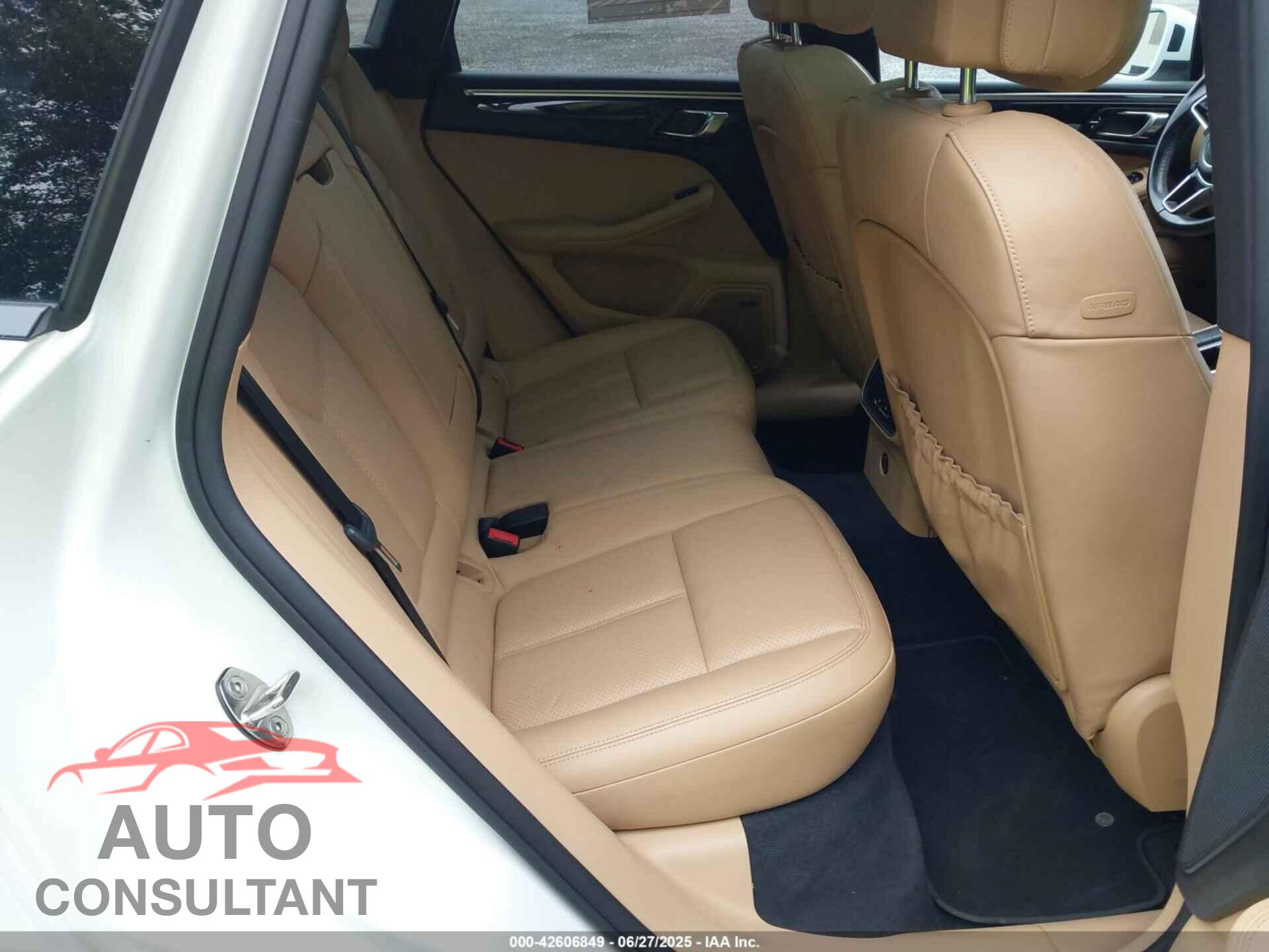 PORSCHE MACAN 2018 - WP1AA2A57JLB05494